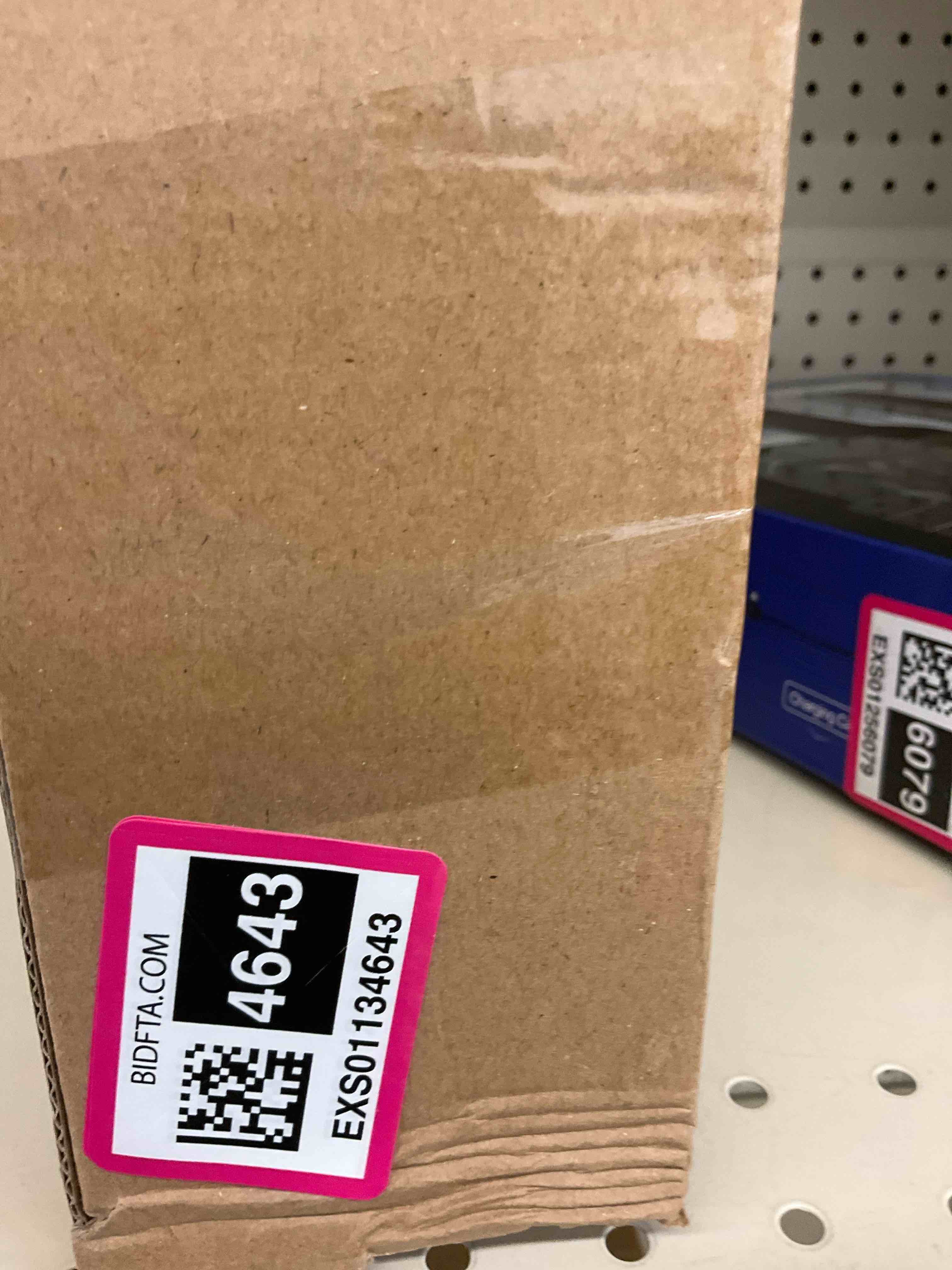 https://s3.amazonaws.com/lotting-images-prod/BargainHunt/EXS01134643_1714143236029.jpeg
