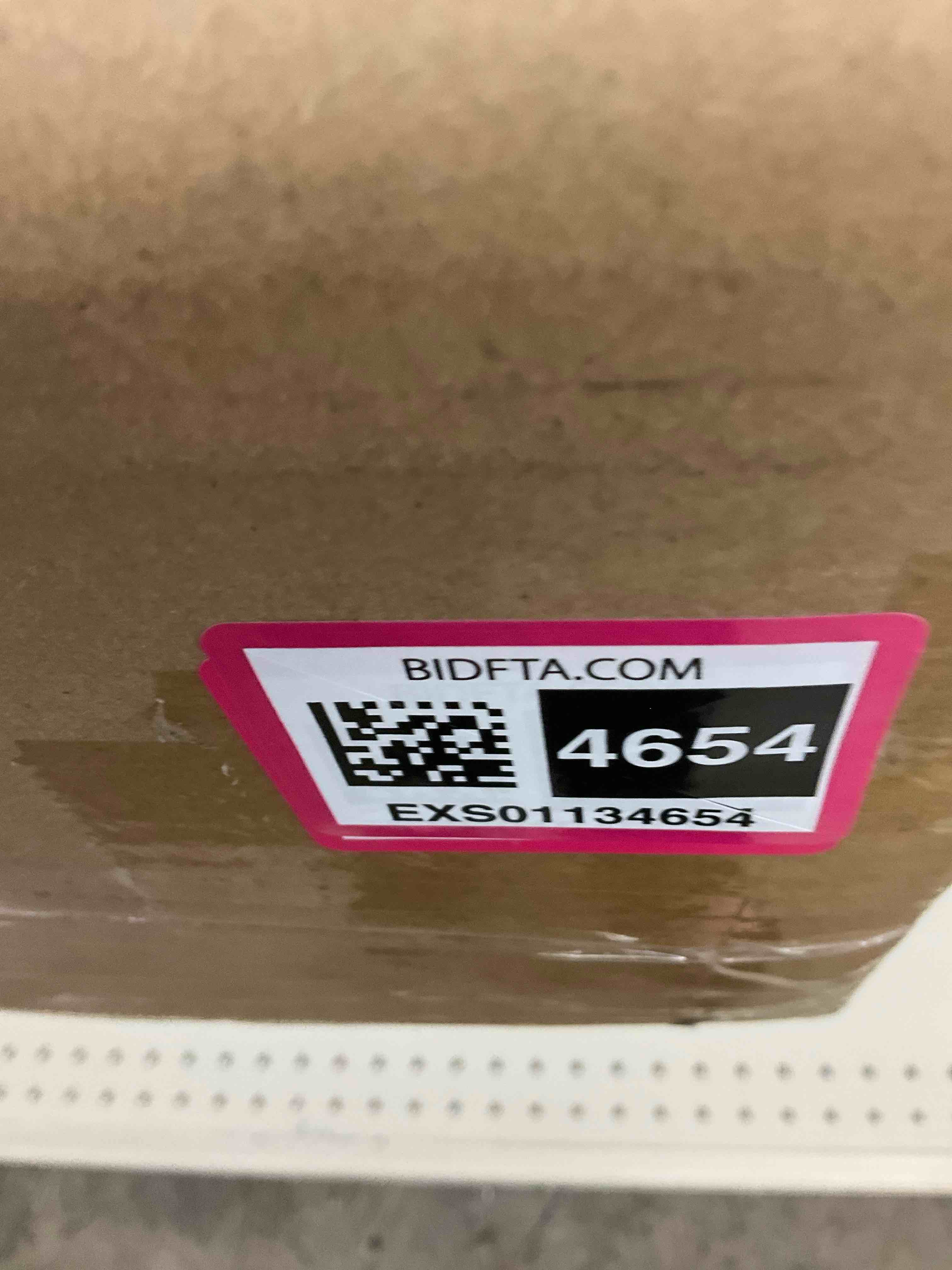https://s3.amazonaws.com/lotting-images-prod/BargainHunt/EXS01134654_1714144228920.jpeg