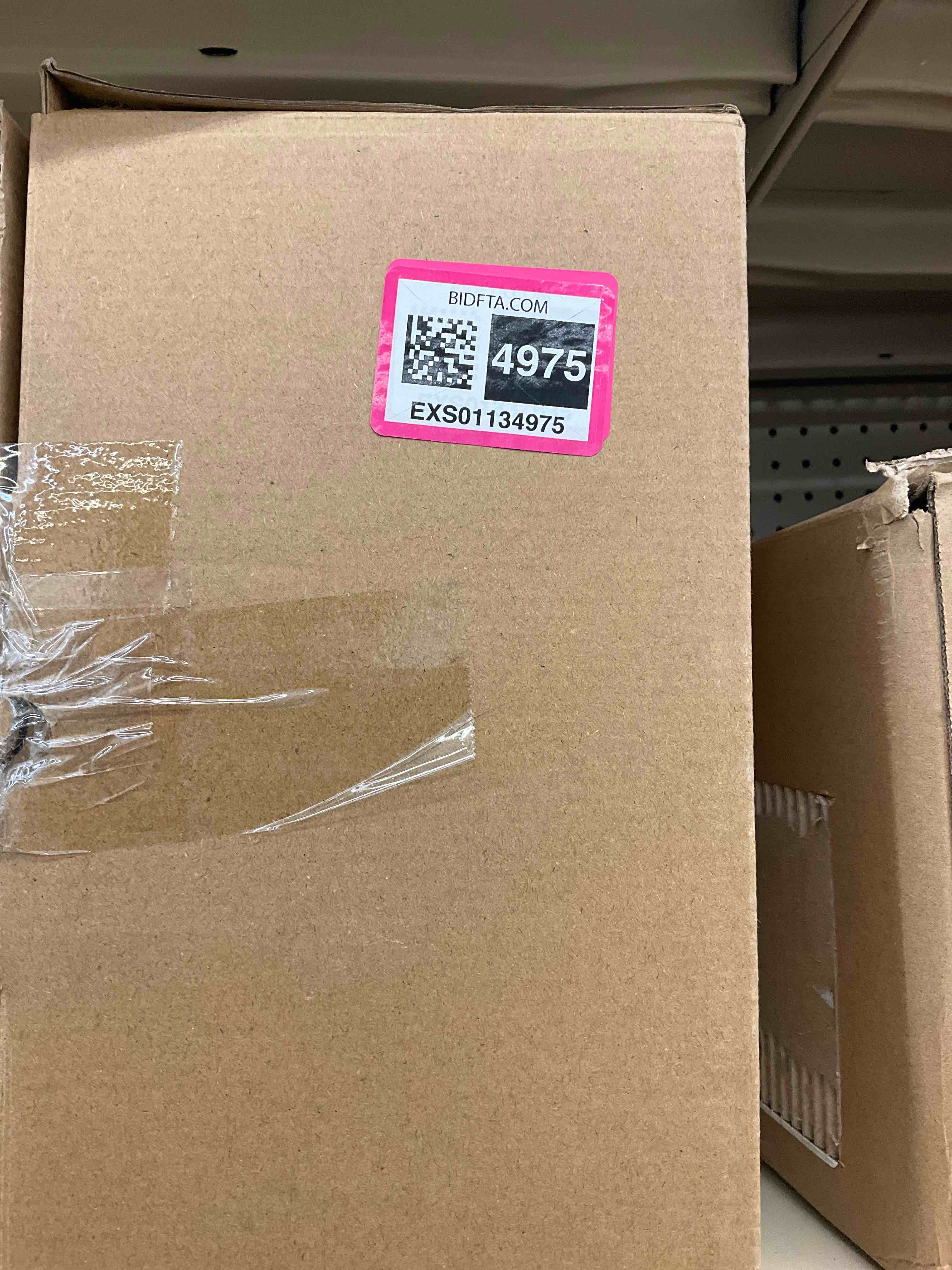 https://s3.amazonaws.com/lotting-images-prod/BargainHunt/EXS01134975_1716818628043.jpeg