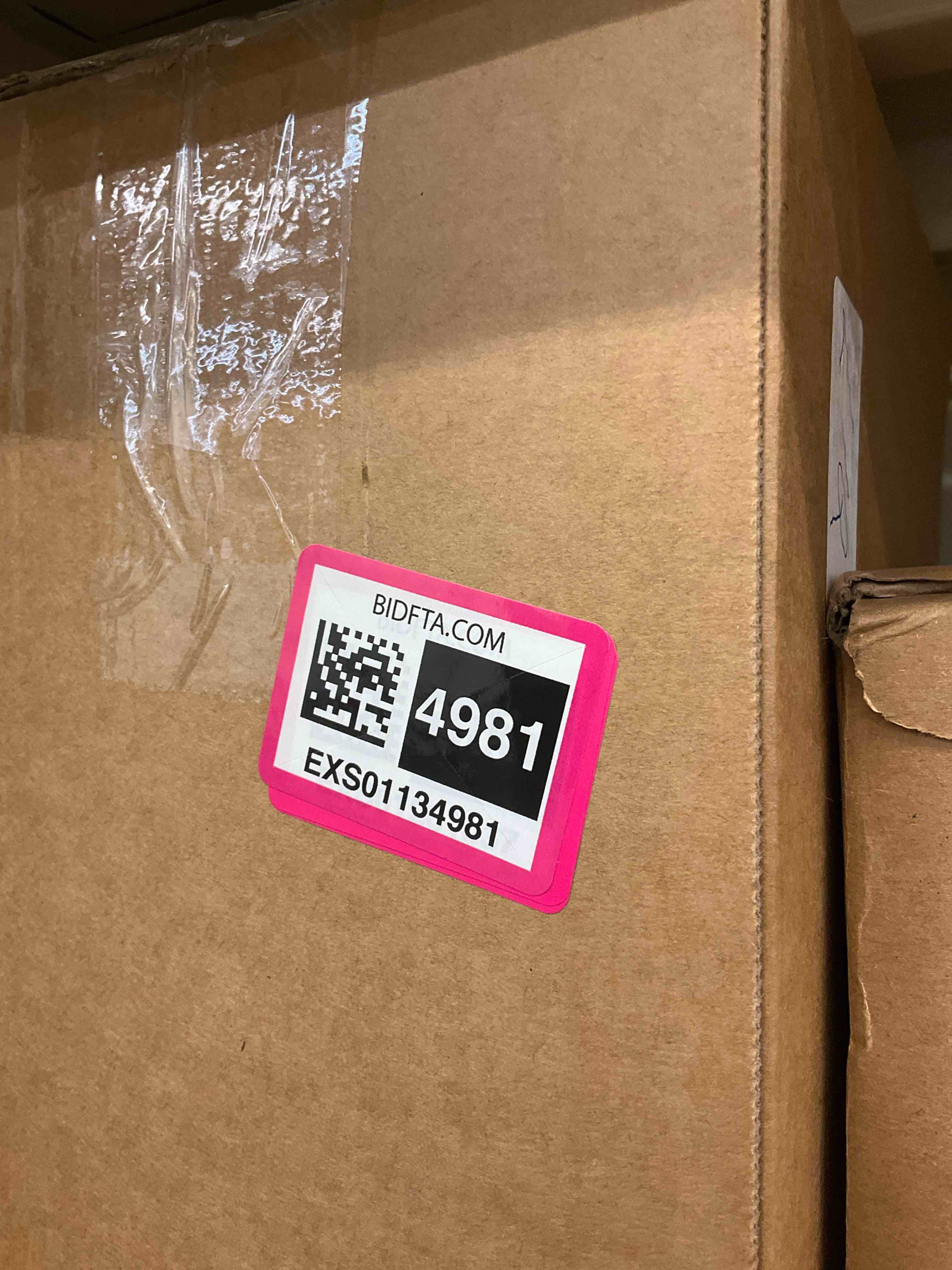 https://s3.amazonaws.com/lotting-images-prod/BargainHunt/EXS01134981_1716818906179.jpeg