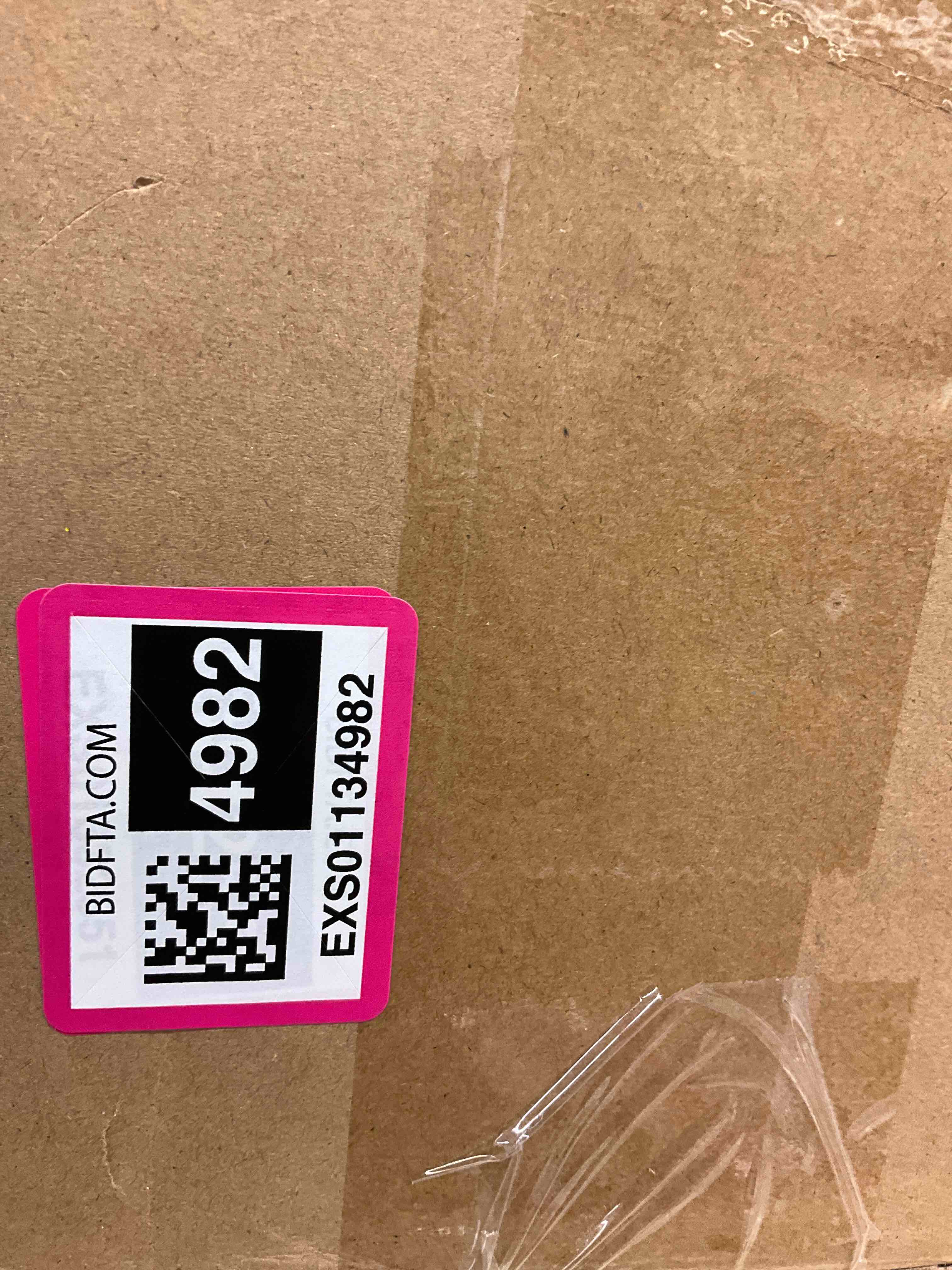 https://s3.amazonaws.com/lotting-images-prod/BargainHunt/EXS01134982_1716819056037.jpeg