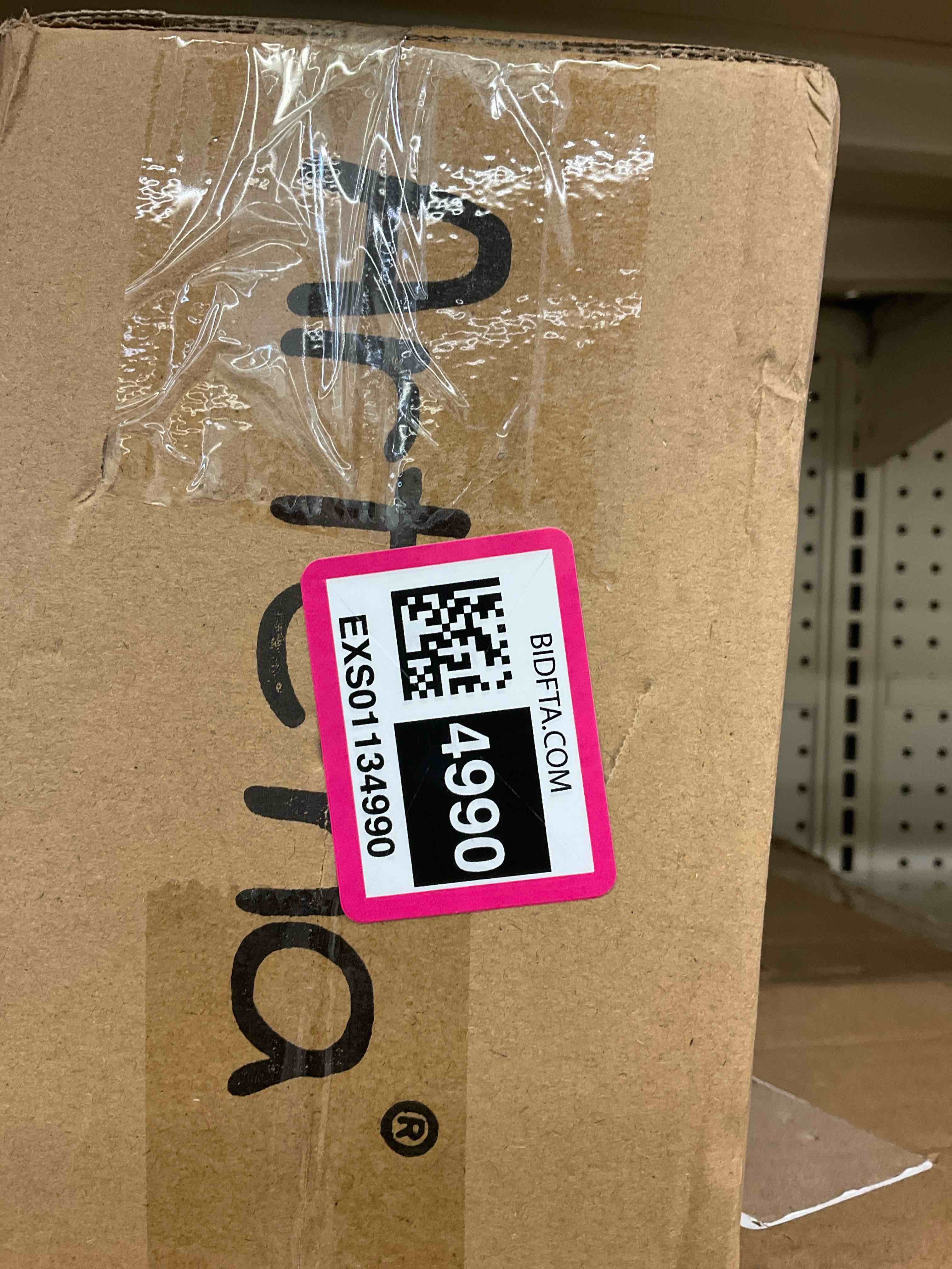 https://s3.amazonaws.com/lotting-images-prod/BargainHunt/EXS01134990_1716819413374.jpeg