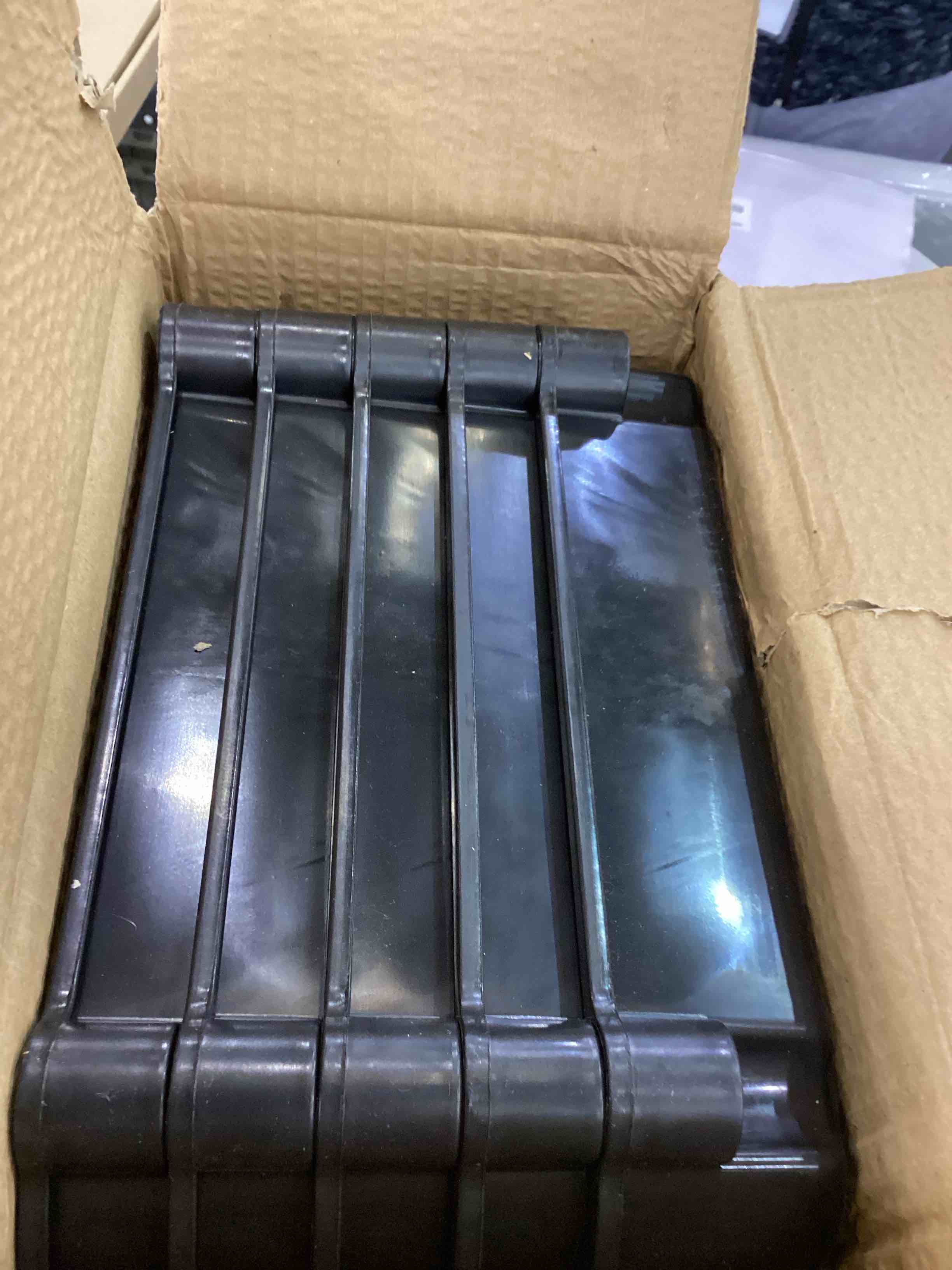https://s3.amazonaws.com/lotting-images-prod/BargainHunt/EXS01136426_1706627001882.jpeg