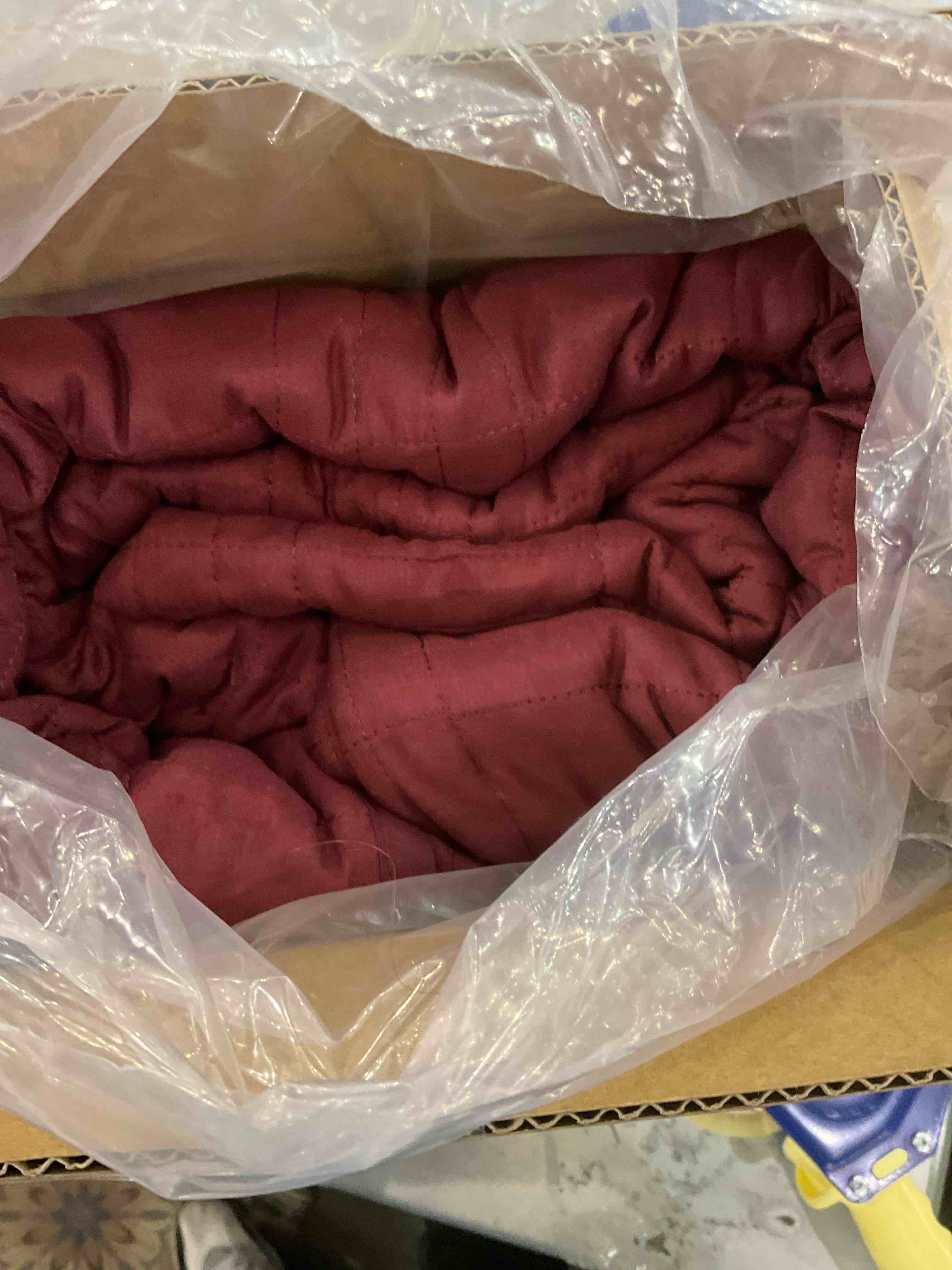 https://s3.amazonaws.com/lotting-images-prod/BargainHunt/EXS01136568_1708954884652.jpeg