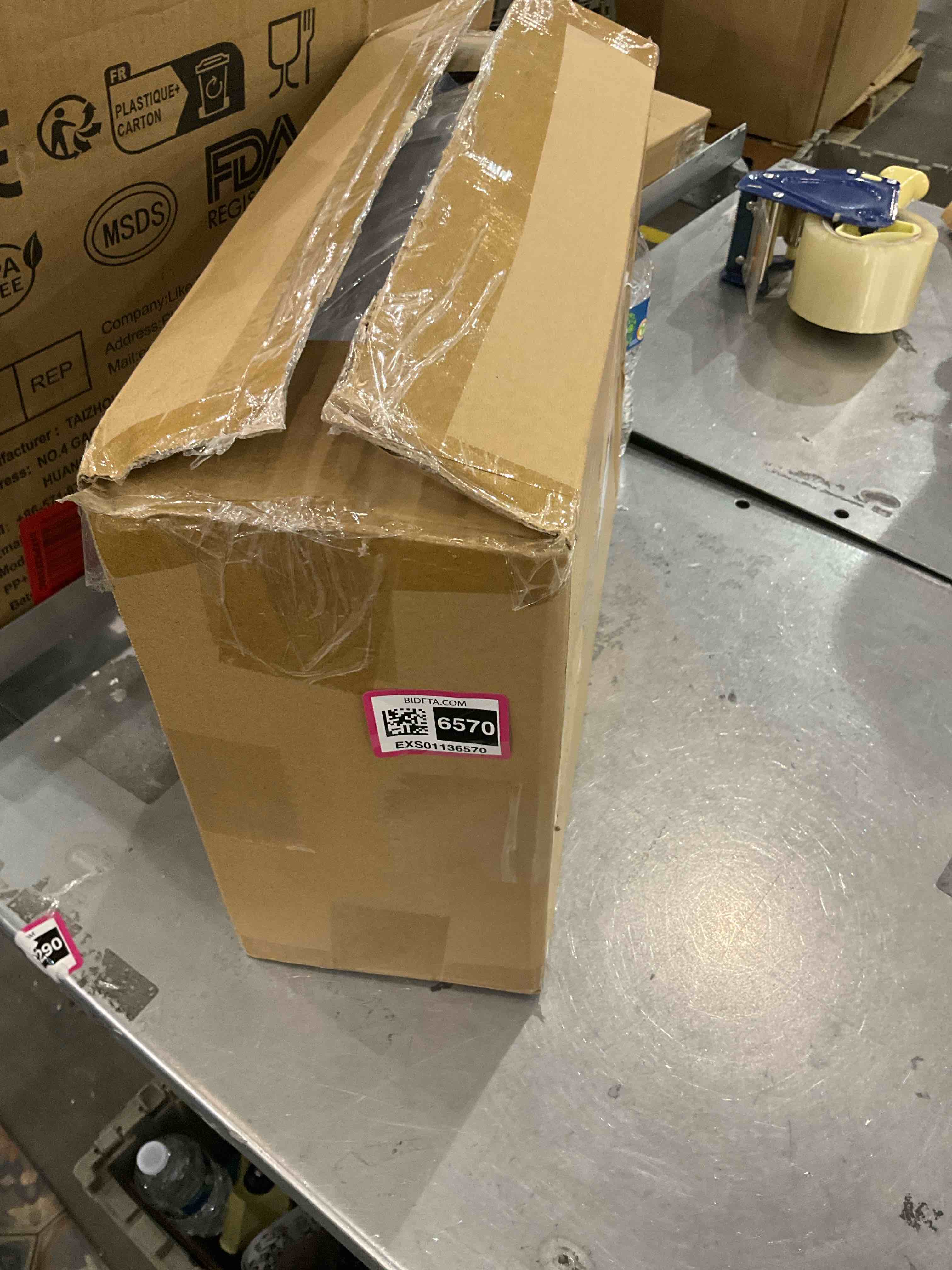 https://s3.amazonaws.com/lotting-images-prod/BargainHunt/EXS01136570_1708955089646.jpeg