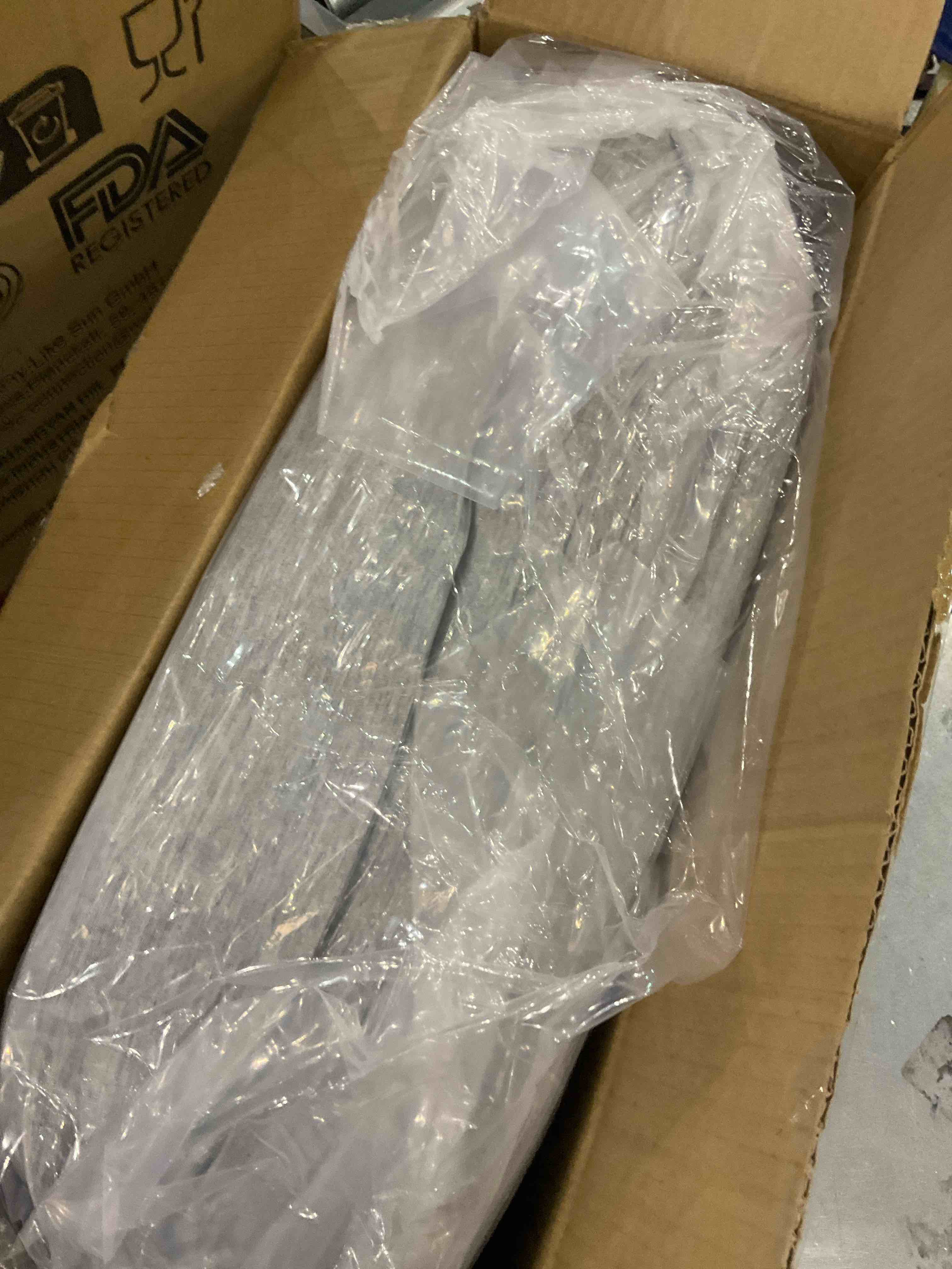 https://s3.amazonaws.com/lotting-images-prod/BargainHunt/EXS01136570_1708955102406.jpeg