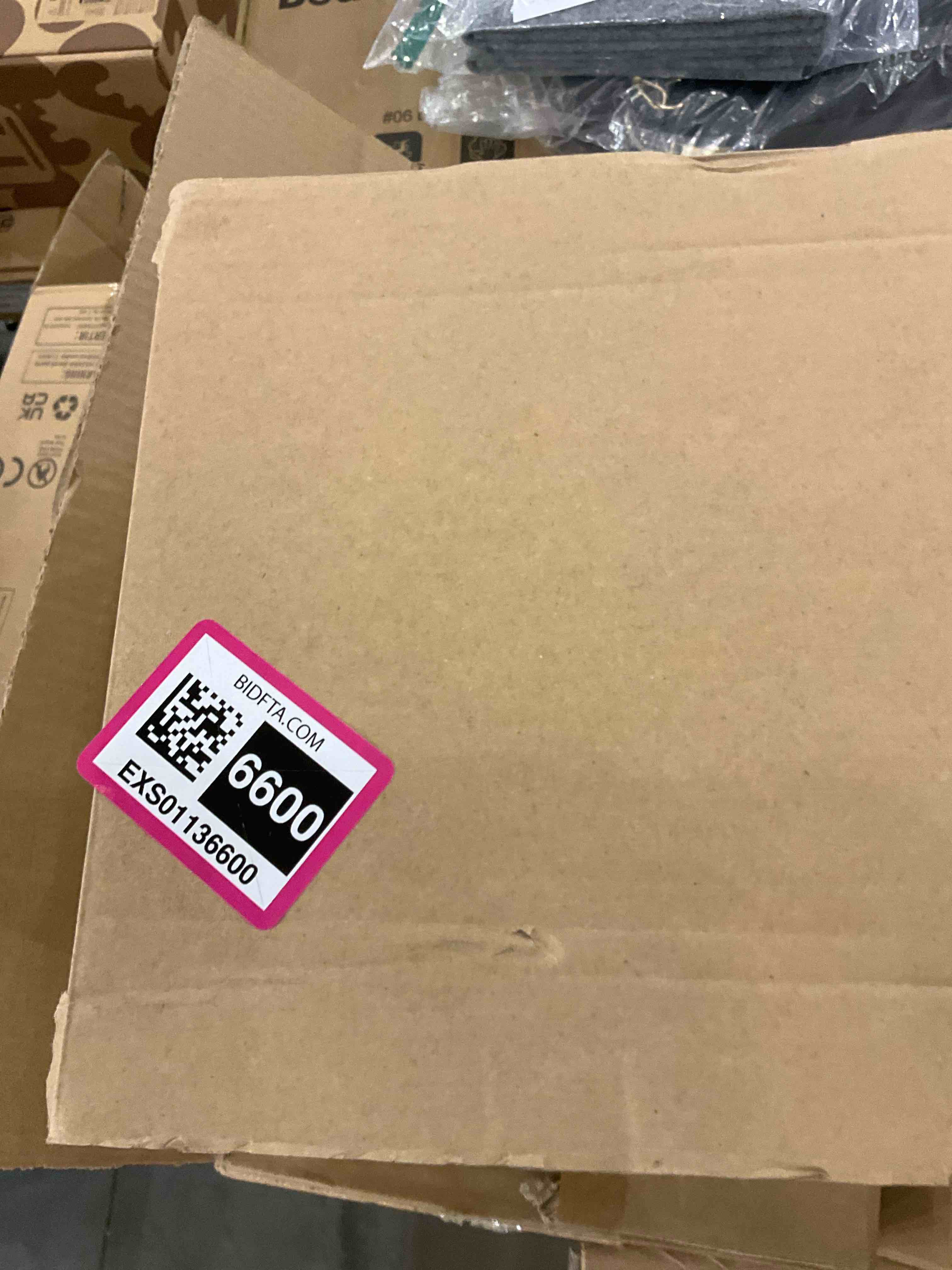 https://s3.amazonaws.com/lotting-images-prod/BargainHunt/EXS01136600_1708958465019.jpeg