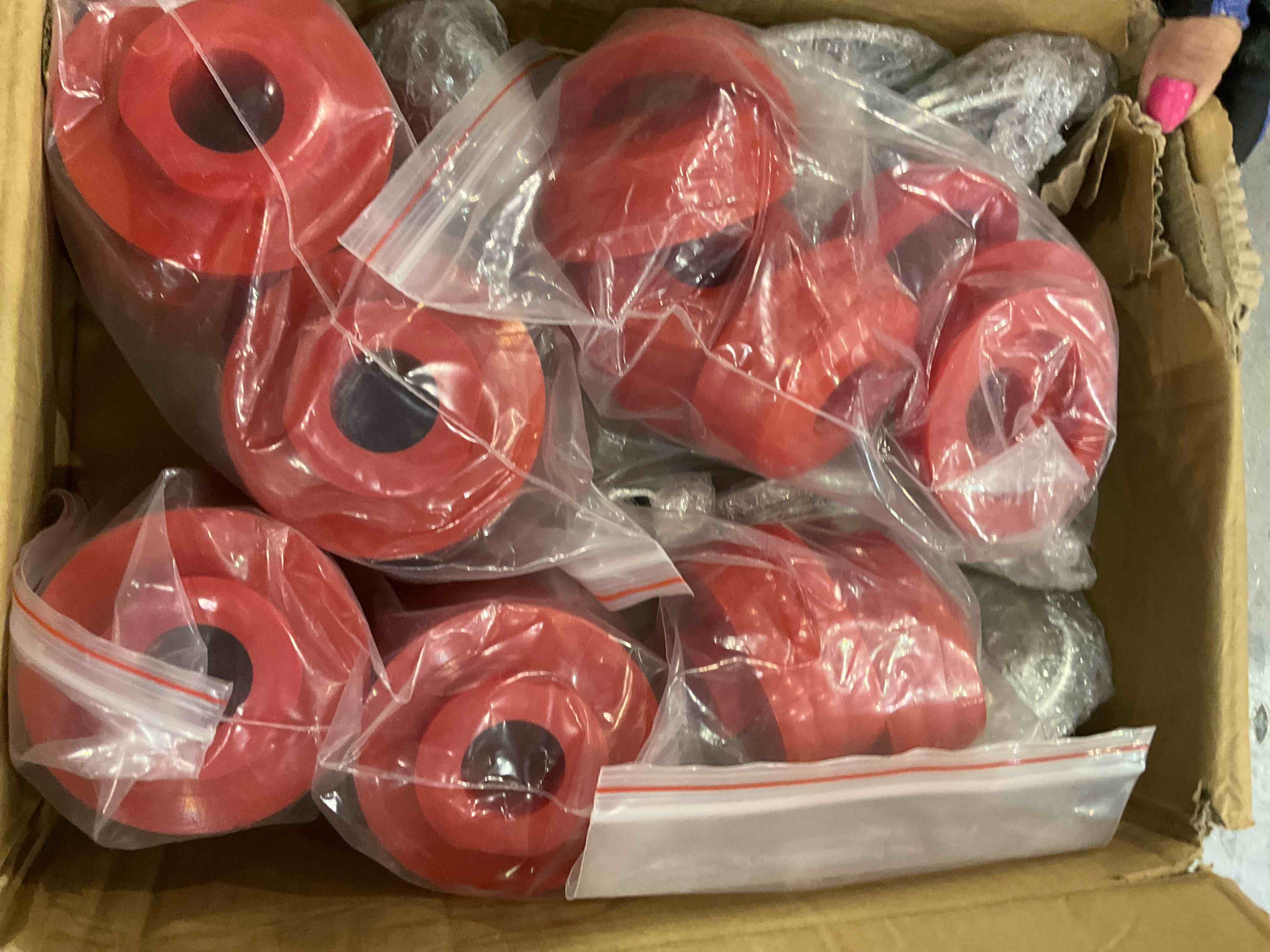 https://s3.amazonaws.com/lotting-images-prod/BargainHunt/EXS01136790_1709037459009.jpeg