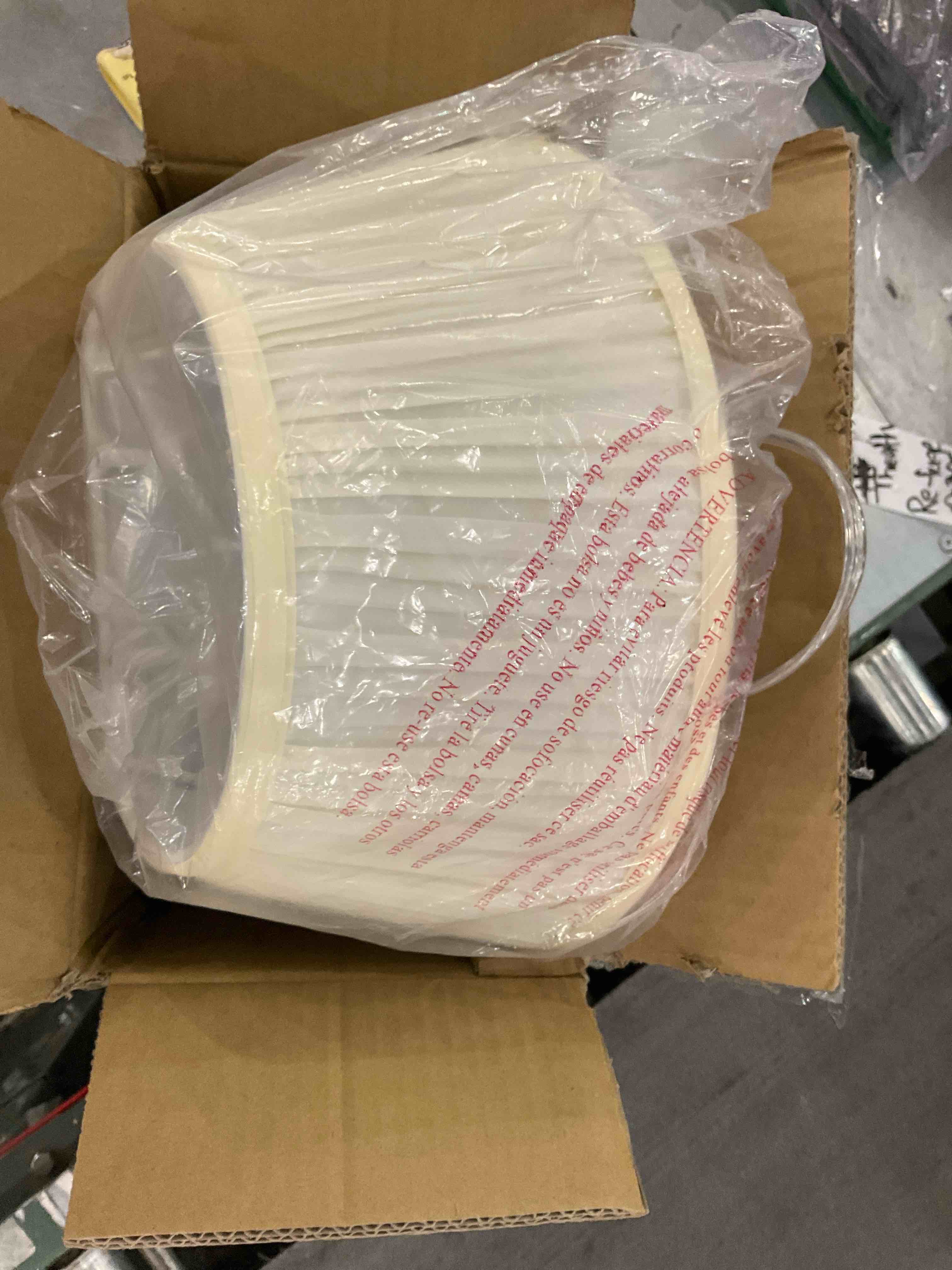 https://s3.amazonaws.com/lotting-images-prod/BargainHunt/EXS01136956_1709059650749.jpeg