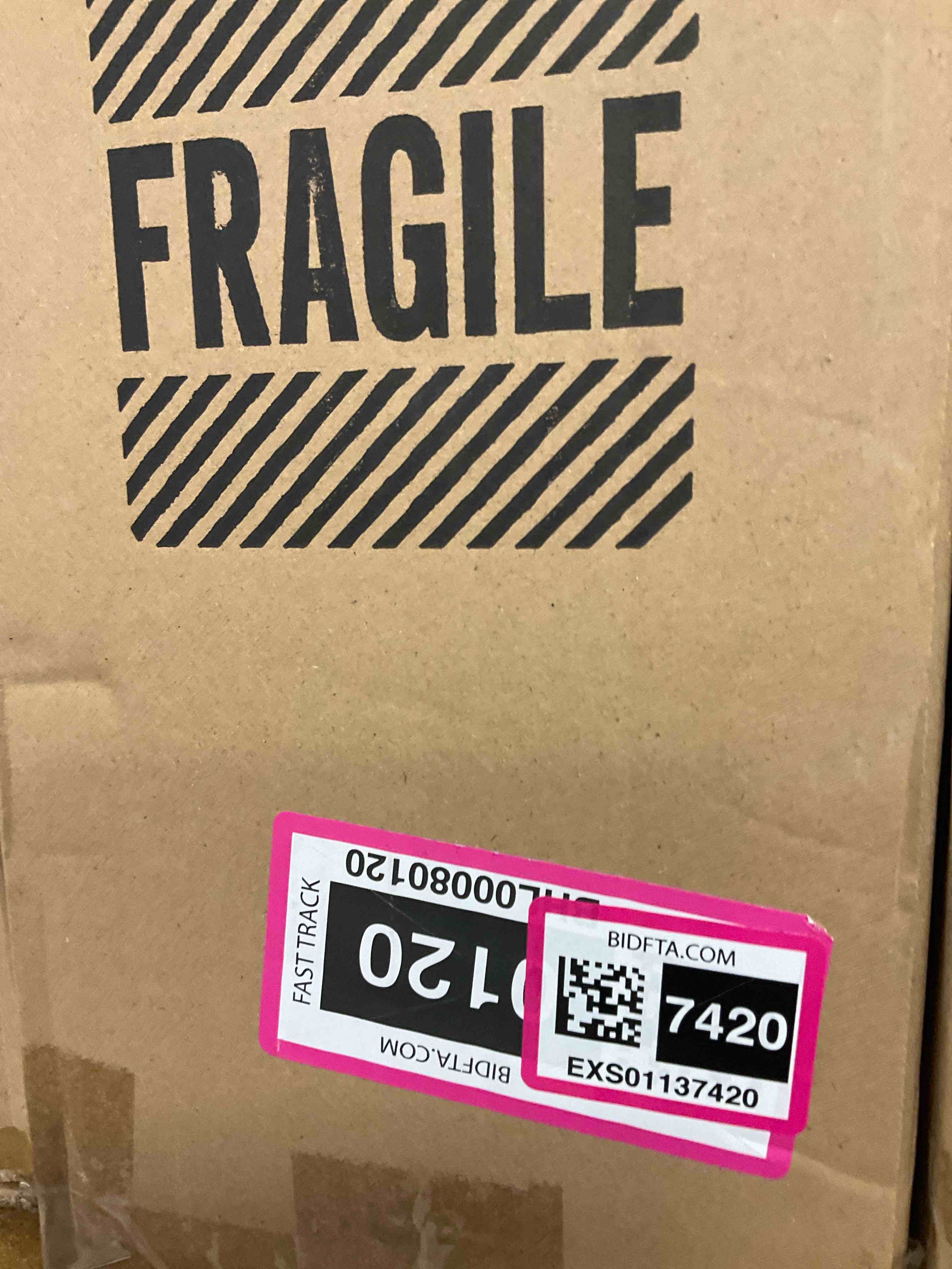 https://s3.amazonaws.com/lotting-images-prod/BargainHunt/EXS01137420_1720454189316.jpeg