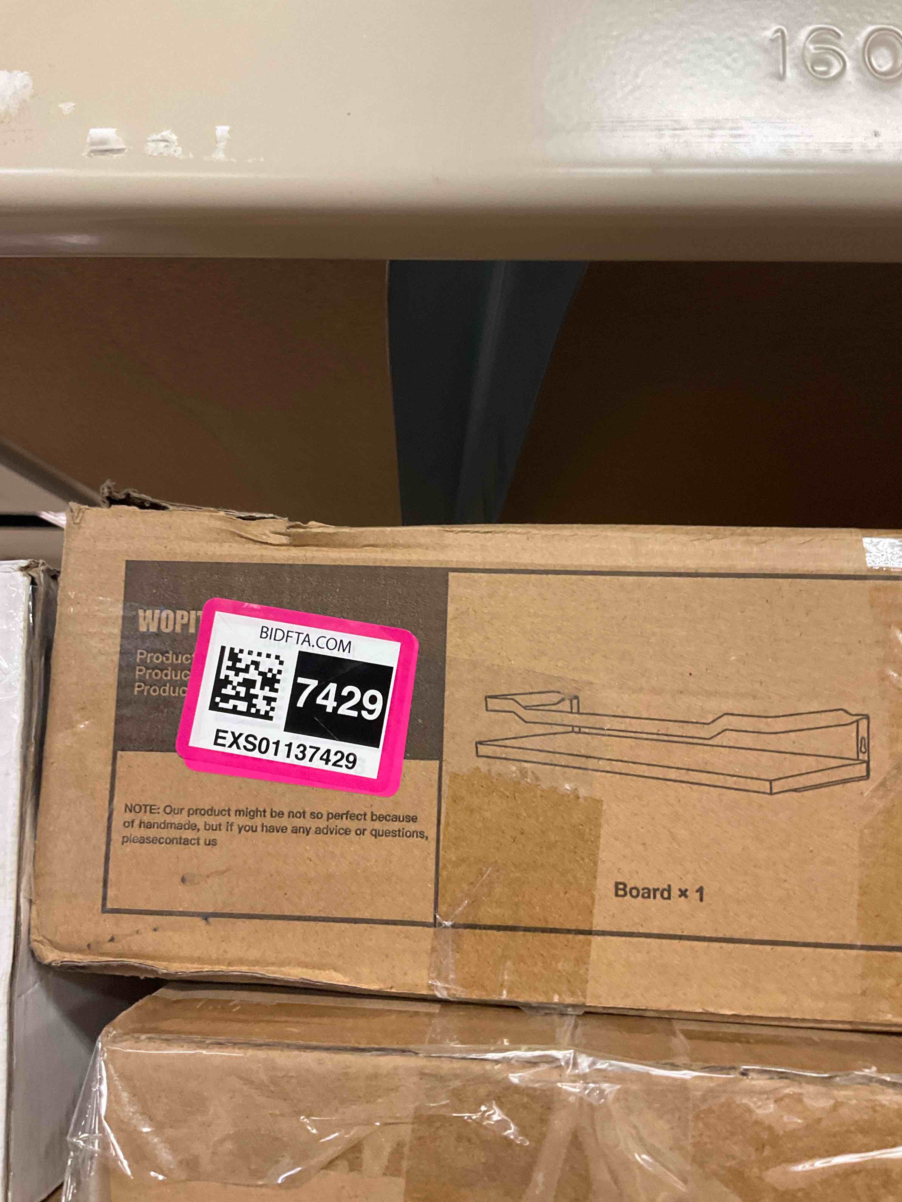 https://s3.amazonaws.com/lotting-images-prod/BargainHunt/EXS01137429_1720454279642.jpeg