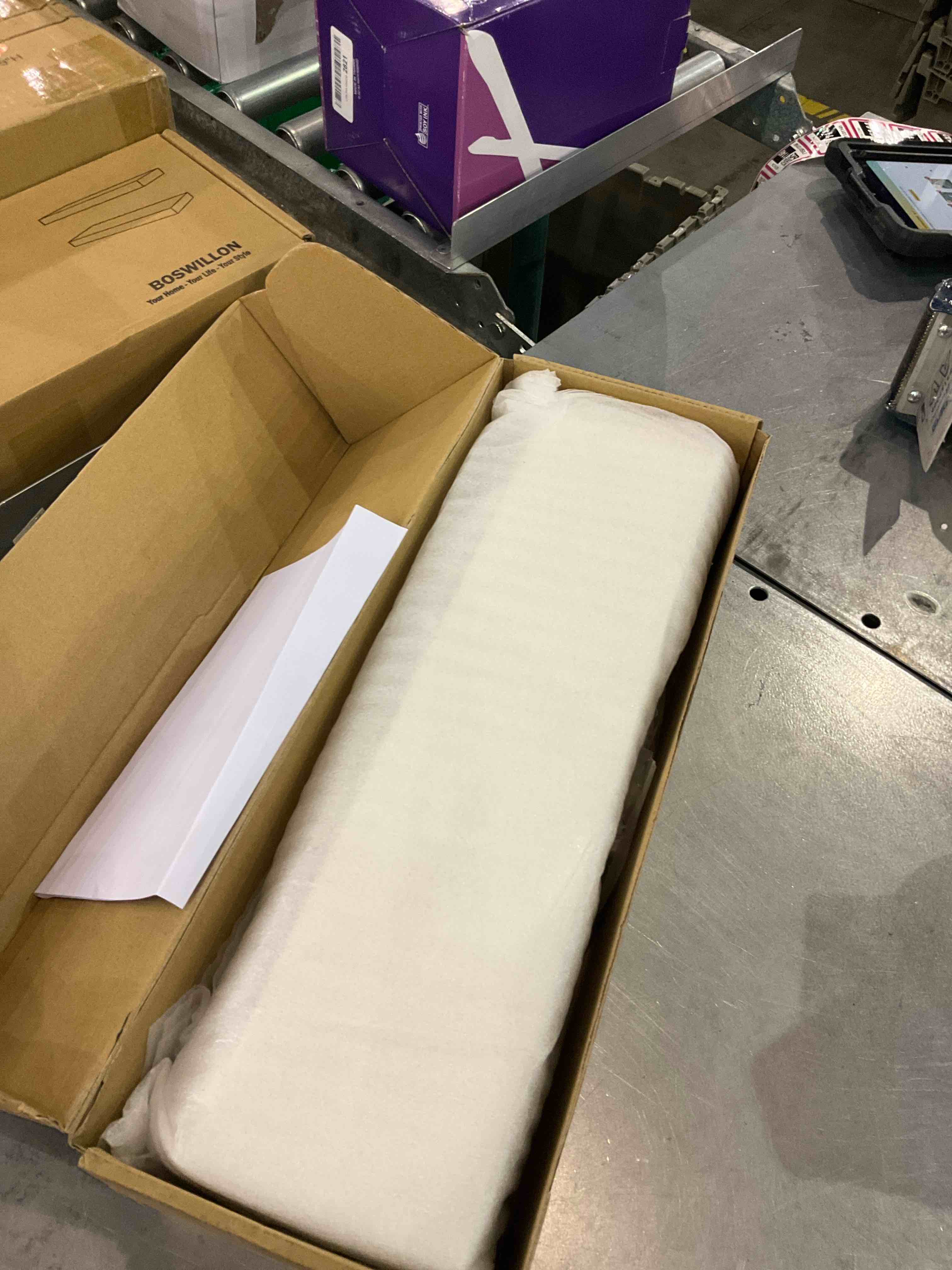 https://s3.amazonaws.com/lotting-images-prod/BargainHunt/EXS01139643_1706617221440.jpeg