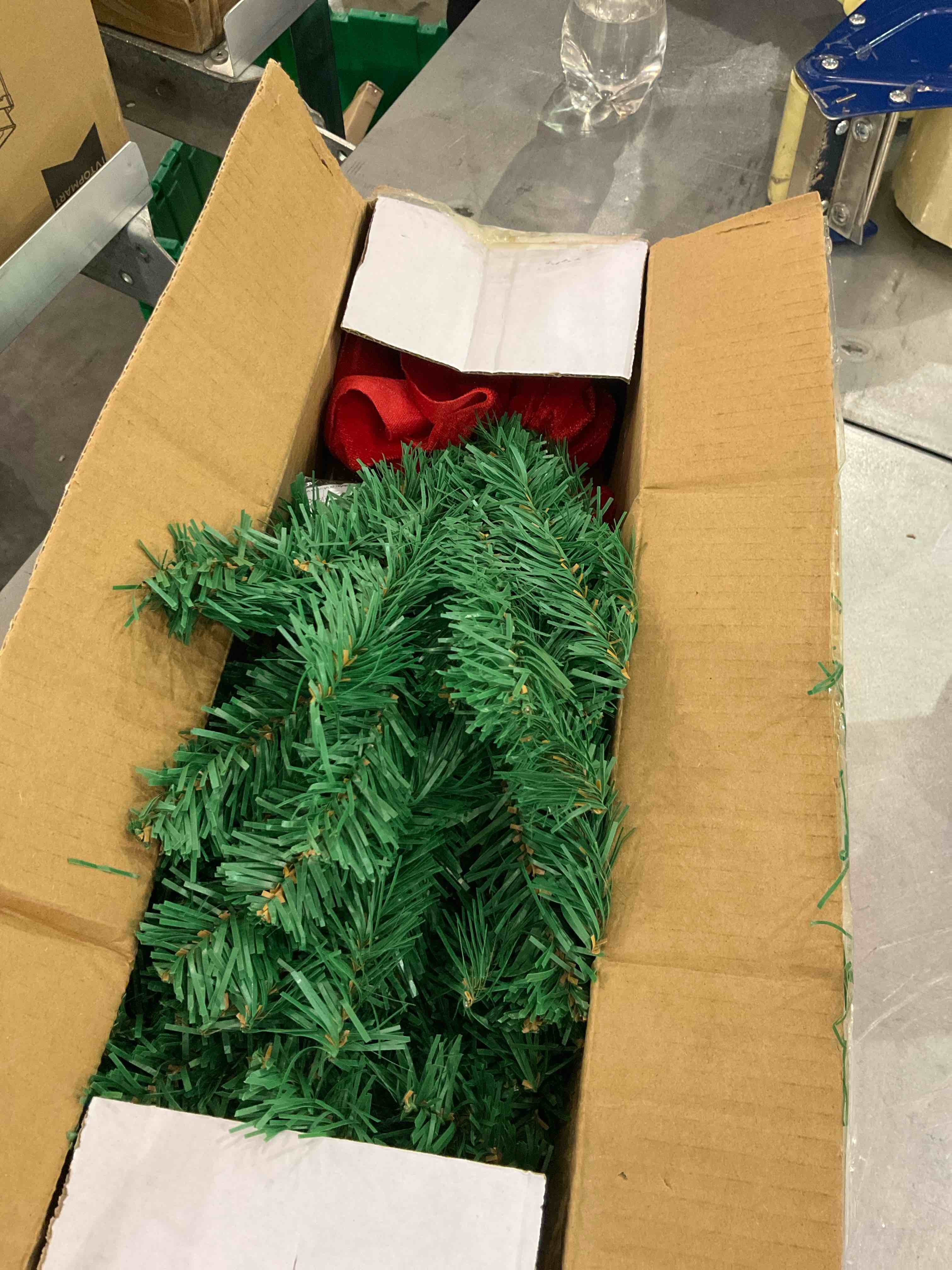 https://s3.amazonaws.com/lotting-images-prod/BargainHunt/EXS01139702_1706626193730.jpeg