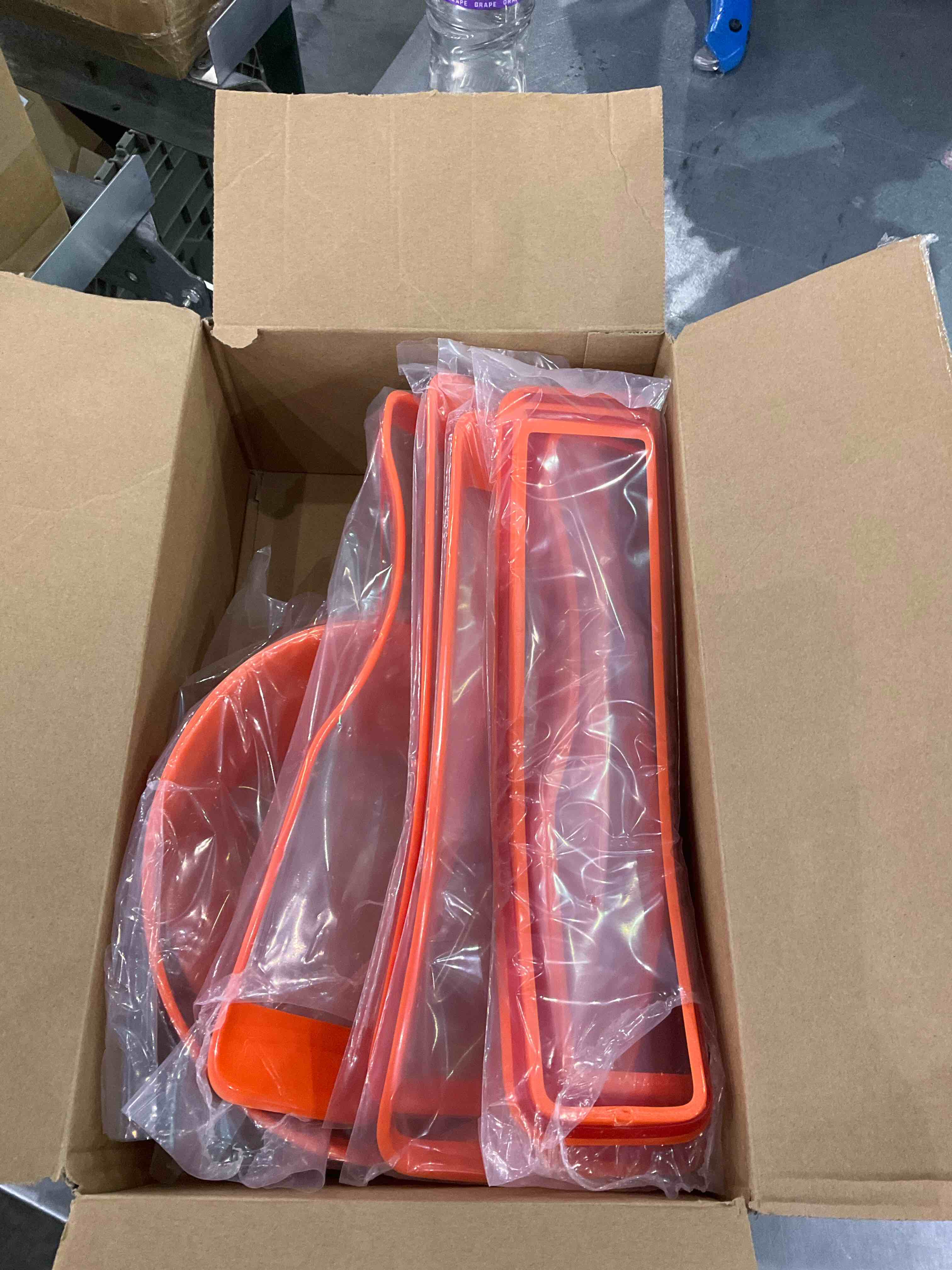 https://s3.amazonaws.com/lotting-images-prod/BargainHunt/EXS01139814_1706703291829.jpeg