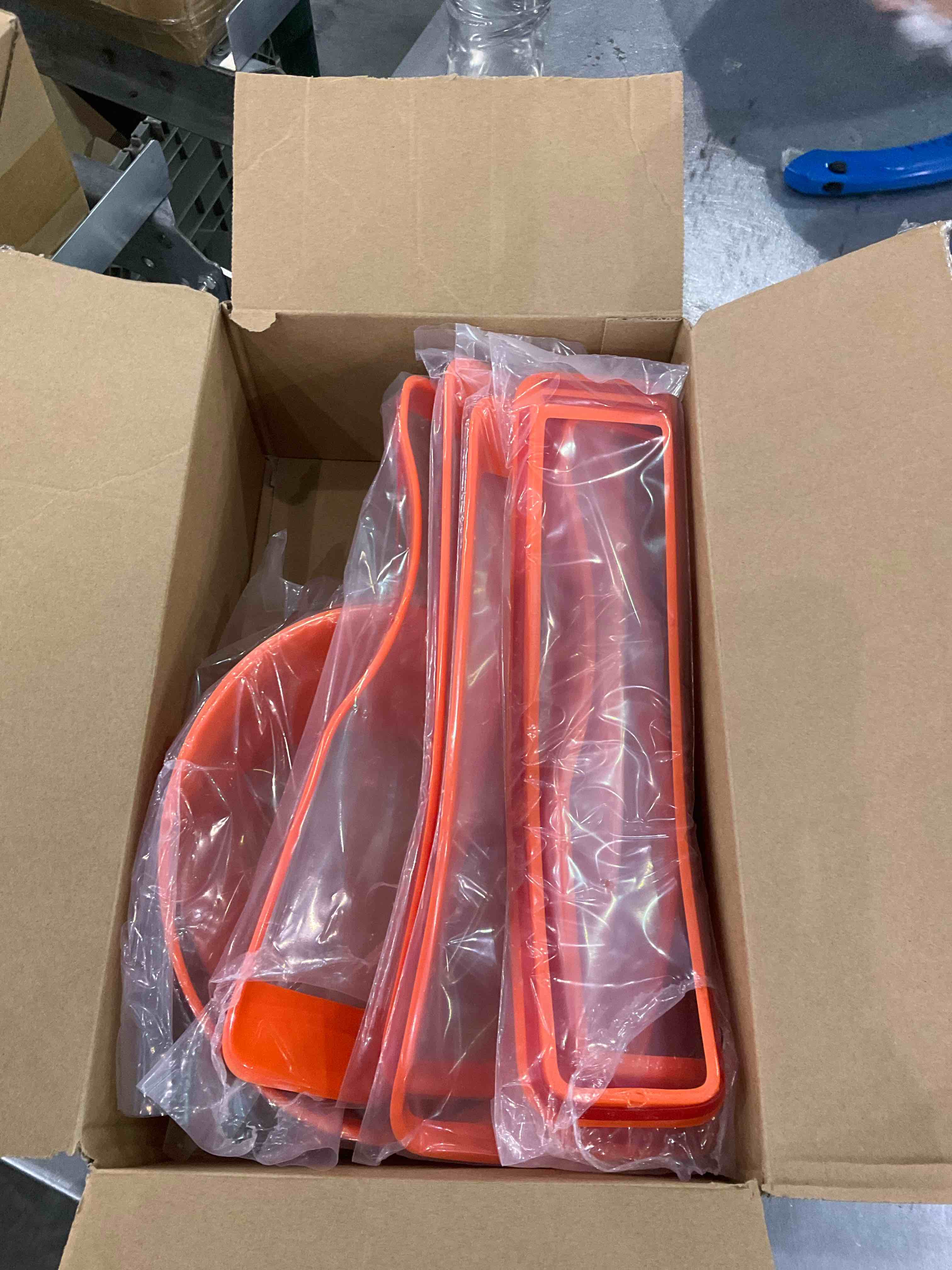 https://s3.amazonaws.com/lotting-images-prod/BargainHunt/EXS01139814_1706703292748.jpeg