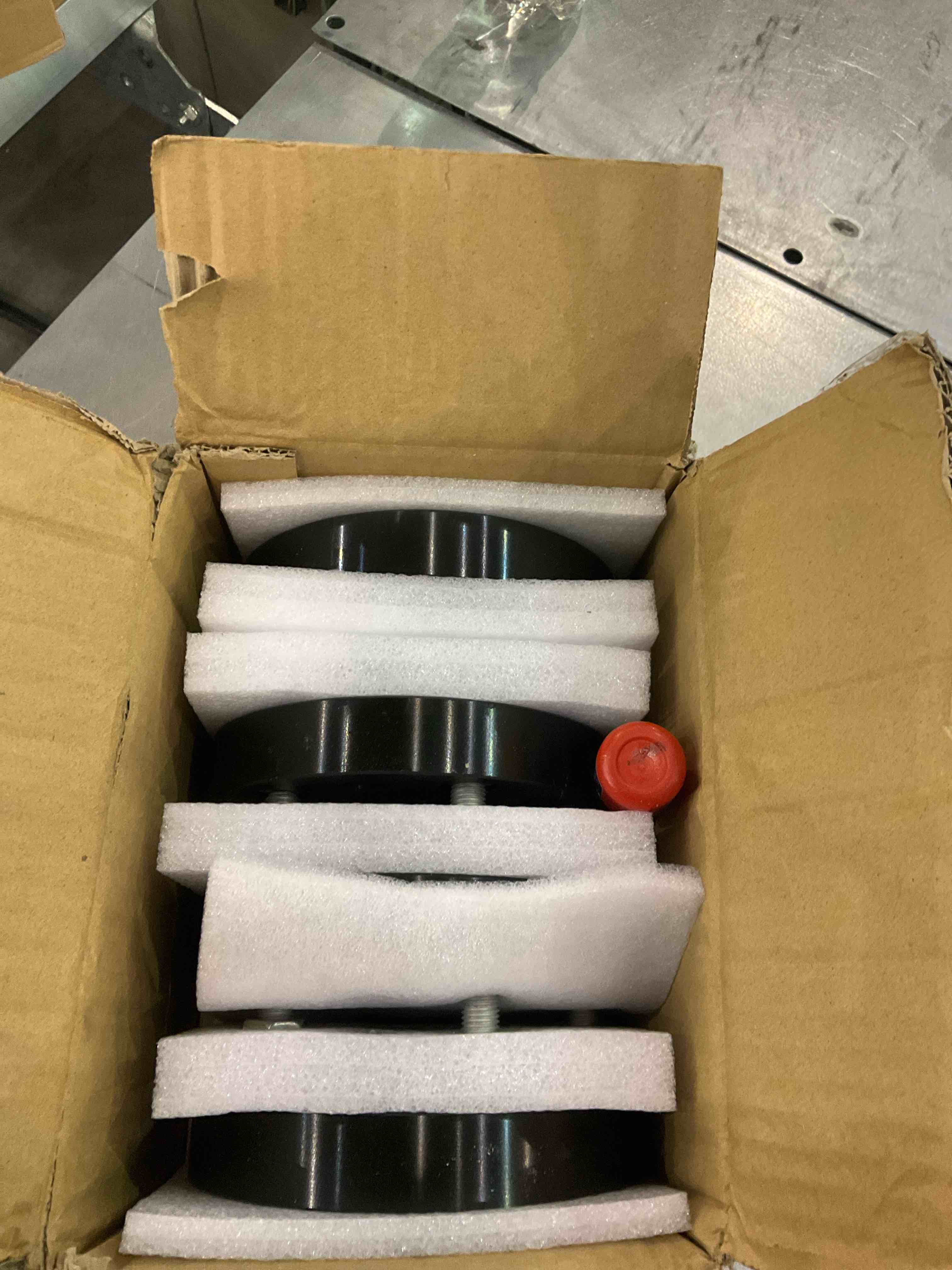 https://s3.amazonaws.com/lotting-images-prod/BargainHunt/EXS01139816_1706703549270.jpeg
