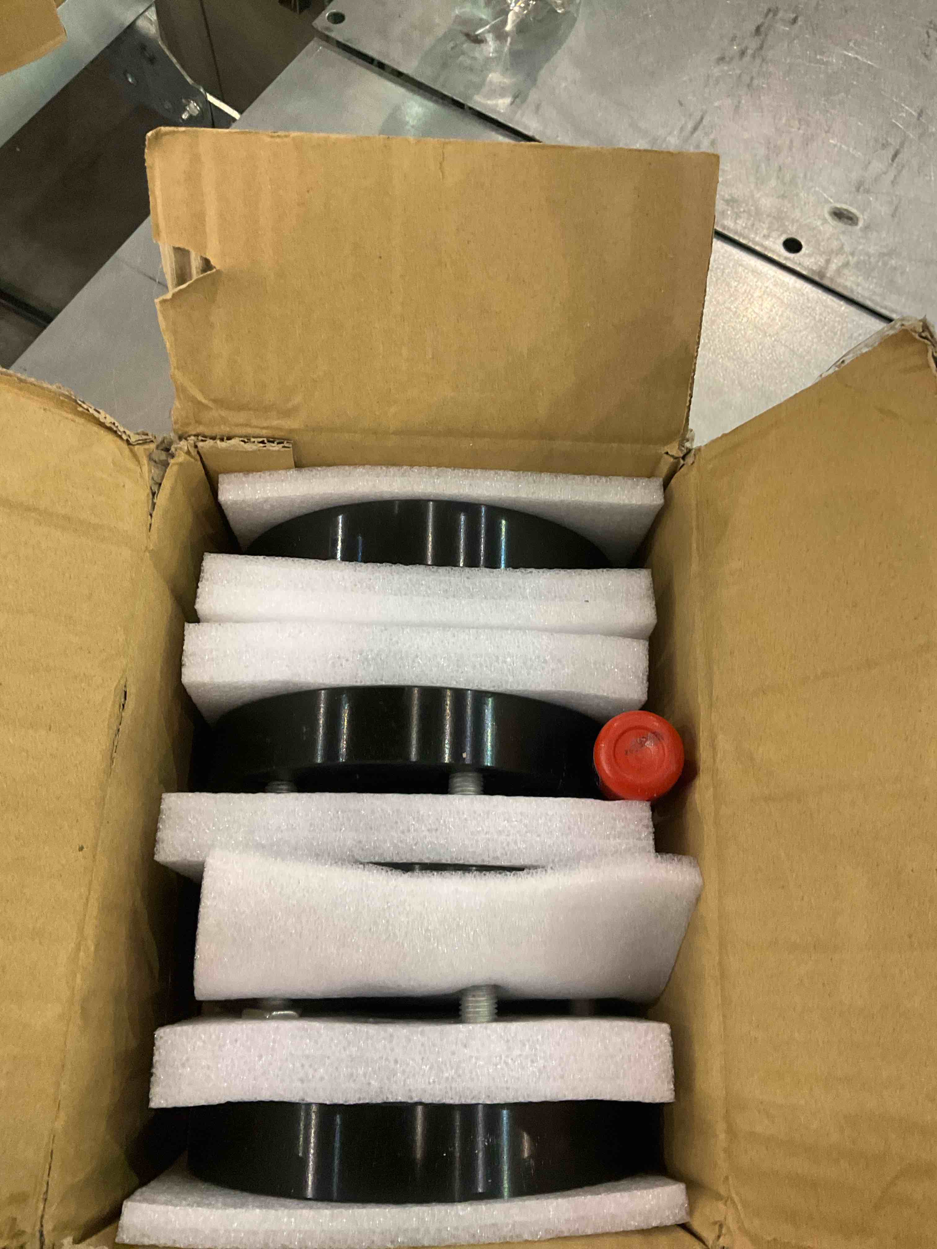 https://s3.amazonaws.com/lotting-images-prod/BargainHunt/EXS01139816_1706703550474.jpeg