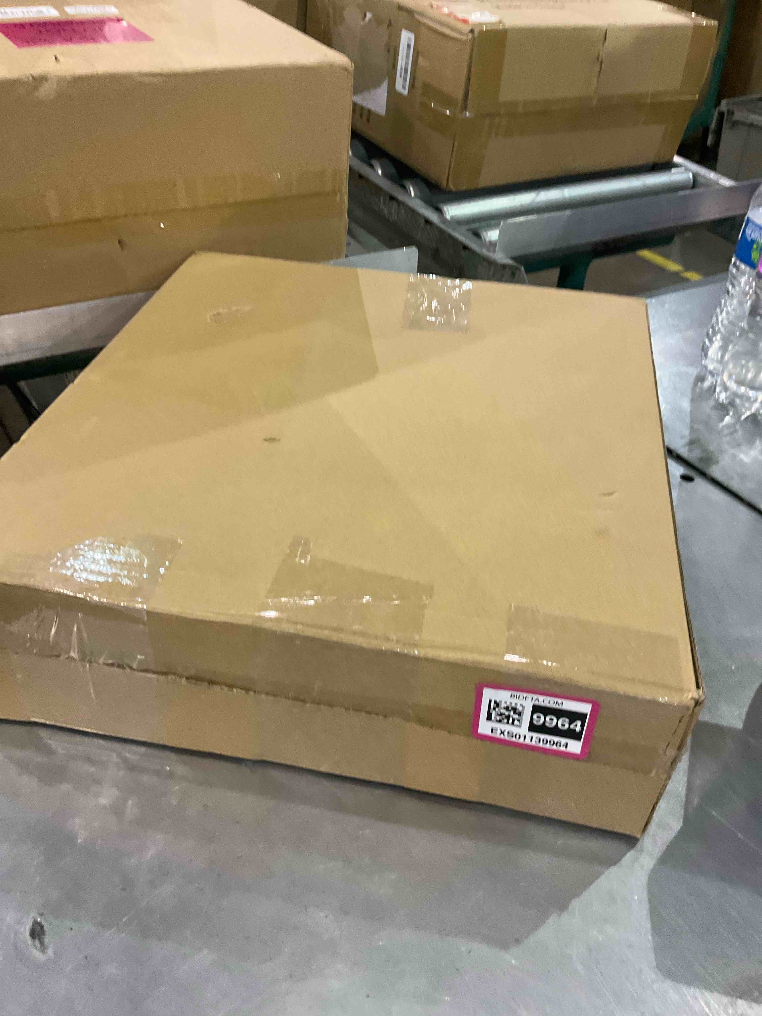 https://s3.amazonaws.com/lotting-images-prod/BargainHunt/EXS01139964_1706791199825.jpeg
