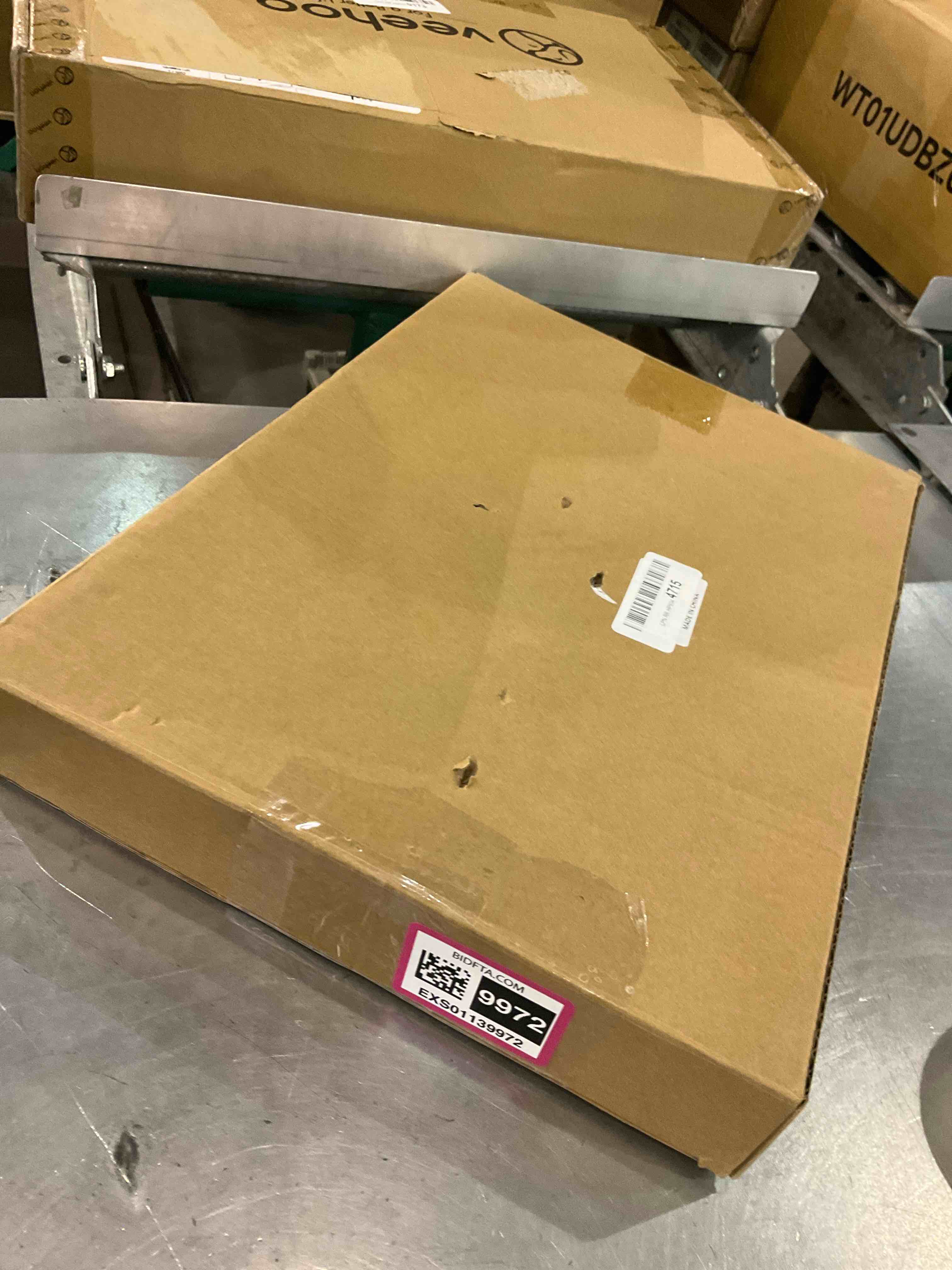https://s3.amazonaws.com/lotting-images-prod/BargainHunt/EXS01139972_1706792091697.jpeg