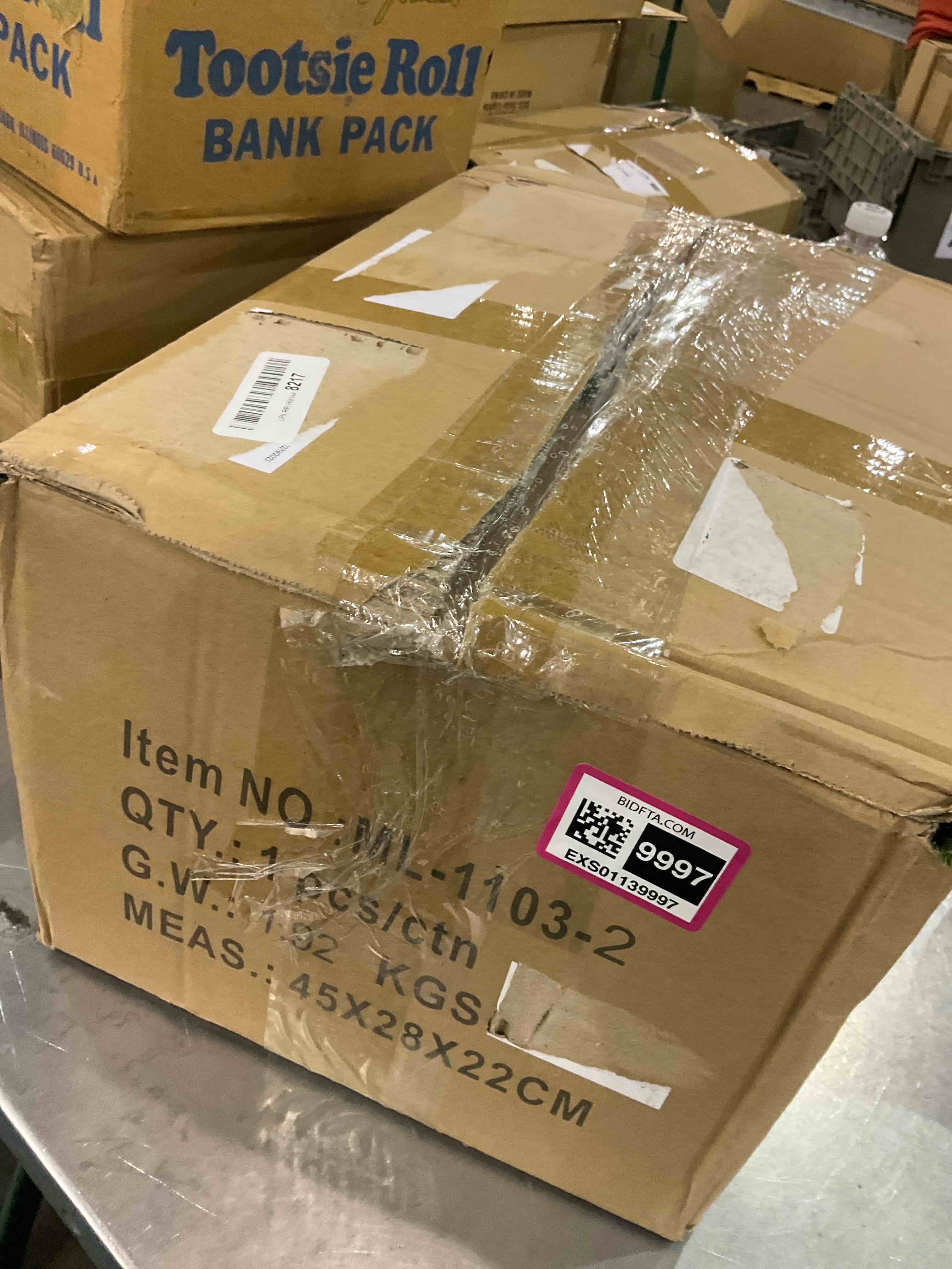 https://s3.amazonaws.com/lotting-images-prod/BargainHunt/EXS01139997_1706794505657.jpeg