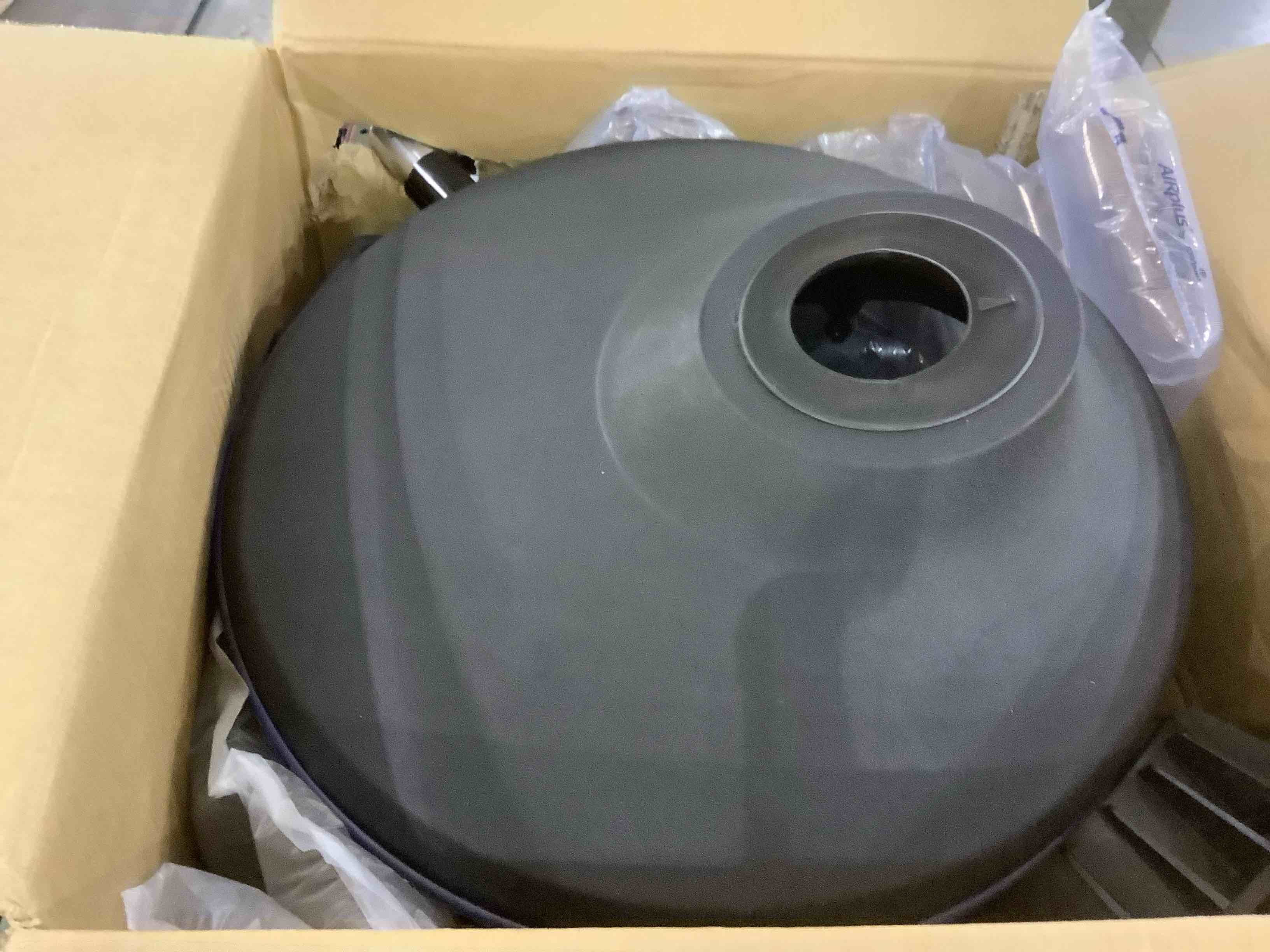 https://s3.amazonaws.com/lotting-images-prod/BargainHunt/EXS01140058_1709827167971.jpeg