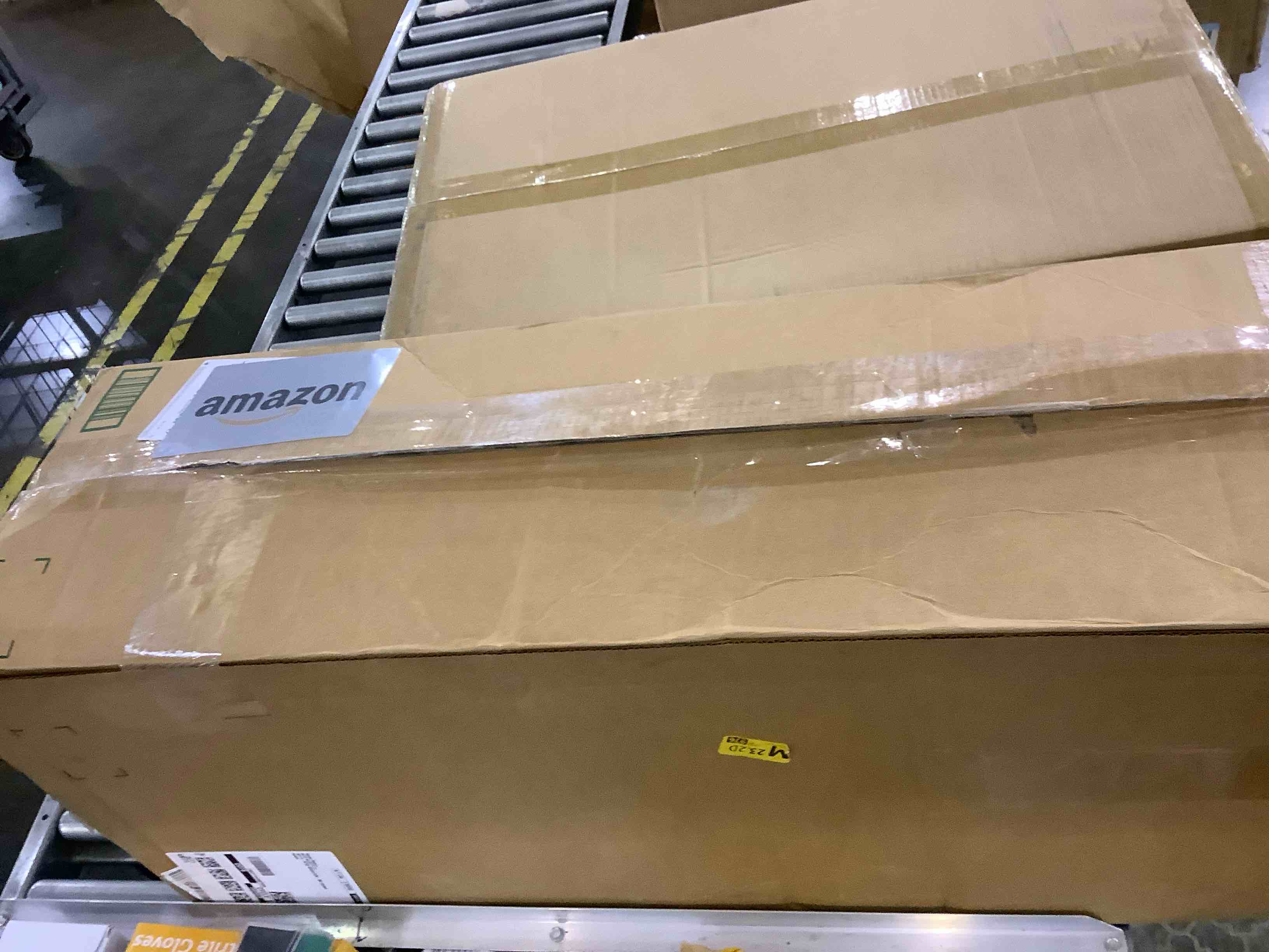 https://s3.amazonaws.com/lotting-images-prod/BargainHunt/EXS01140062_1709827703300.jpeg