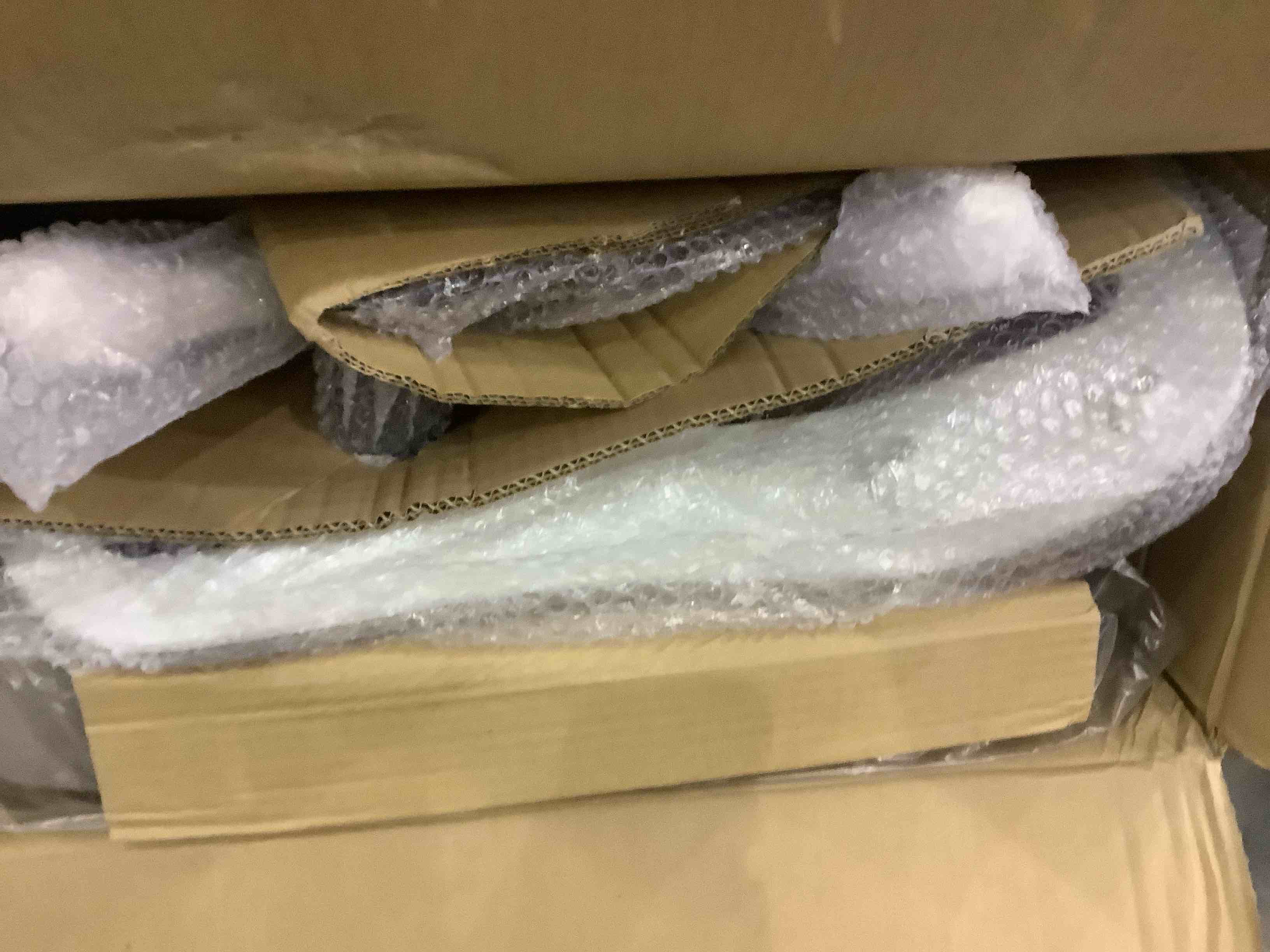 https://s3.amazonaws.com/lotting-images-prod/BargainHunt/EXS01140141_1709901346382.jpeg