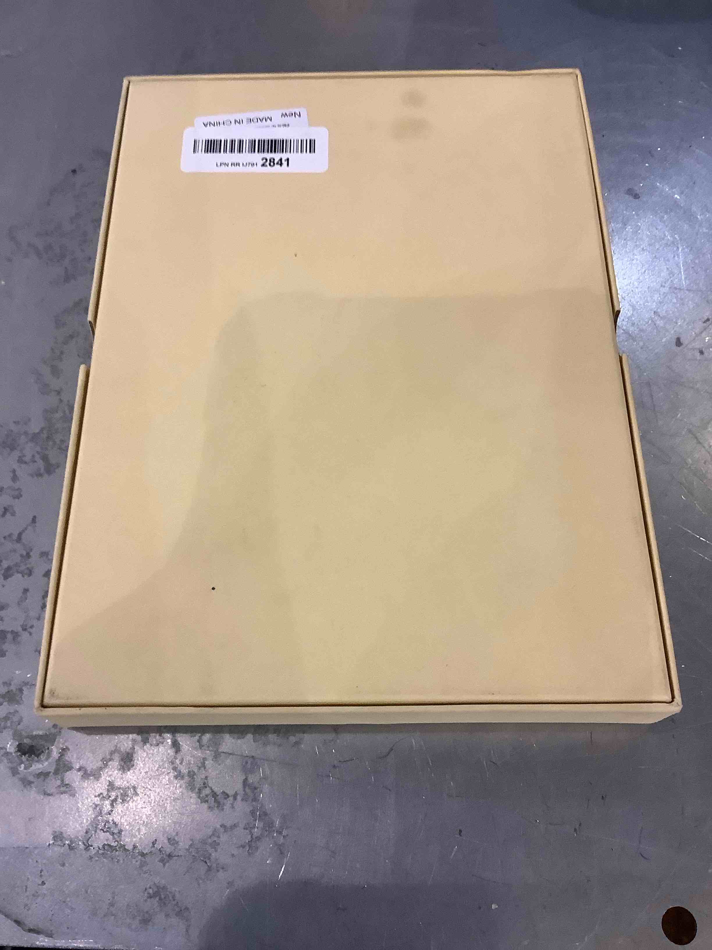 https://s3.amazonaws.com/lotting-images-prod/BargainHunt/EXS01140252_1710166661088.jpeg