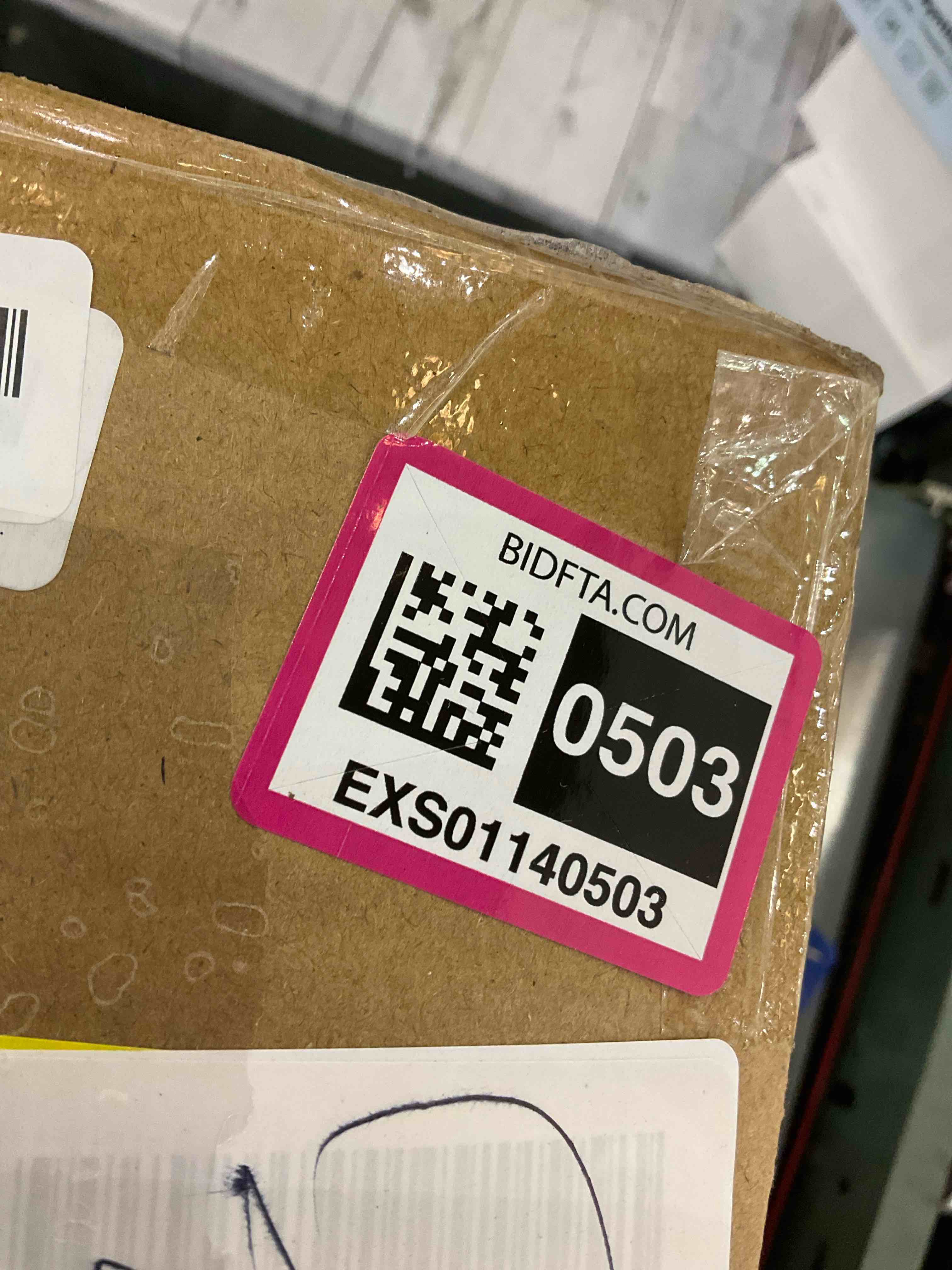https://s3.amazonaws.com/lotting-images-prod/BargainHunt/EXS01140503_1707936309898.jpeg