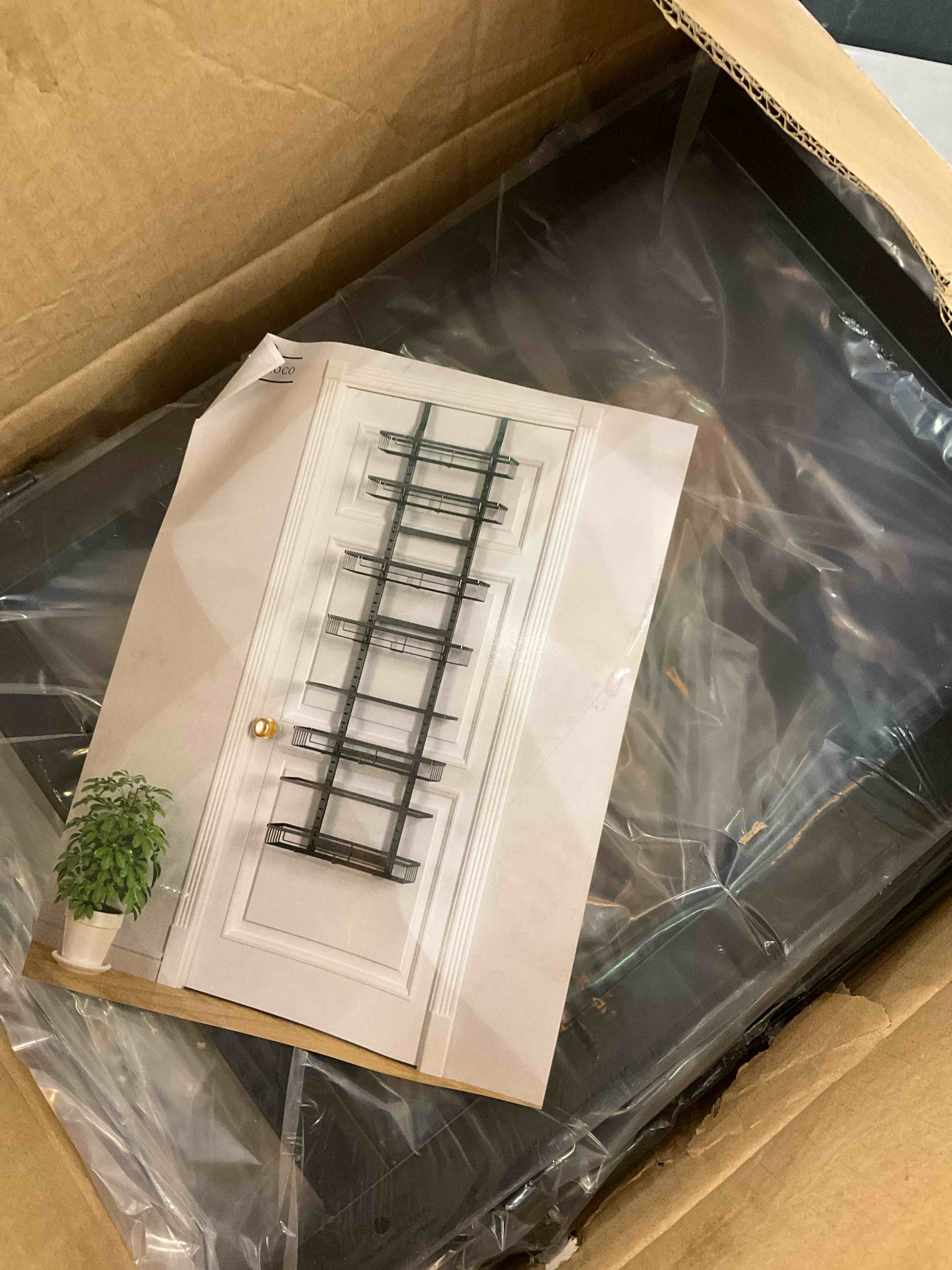 https://s3.amazonaws.com/lotting-images-prod/BargainHunt/EXS01140624_1708027447980.jpeg