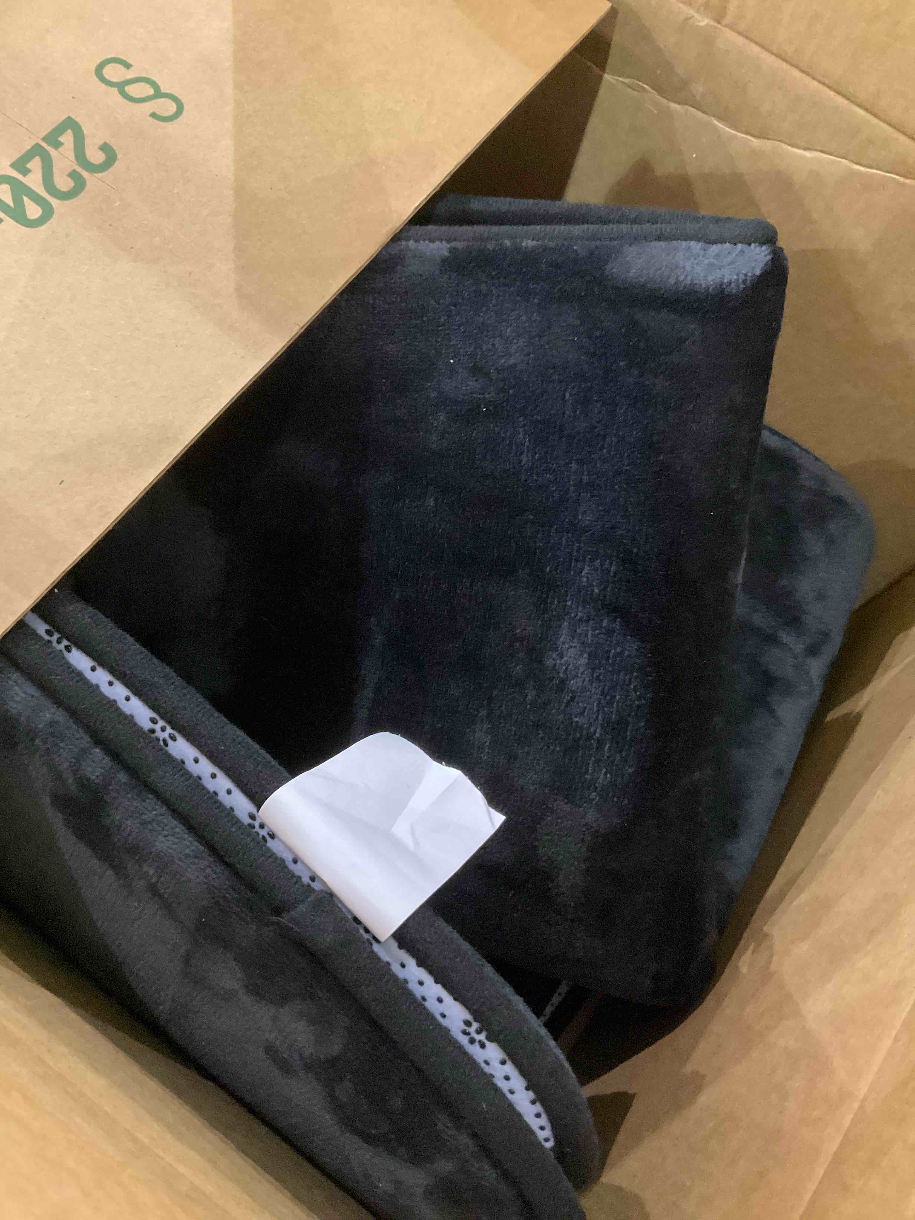 https://s3.amazonaws.com/lotting-images-prod/BargainHunt/EXS01140657_1708090071657.jpeg