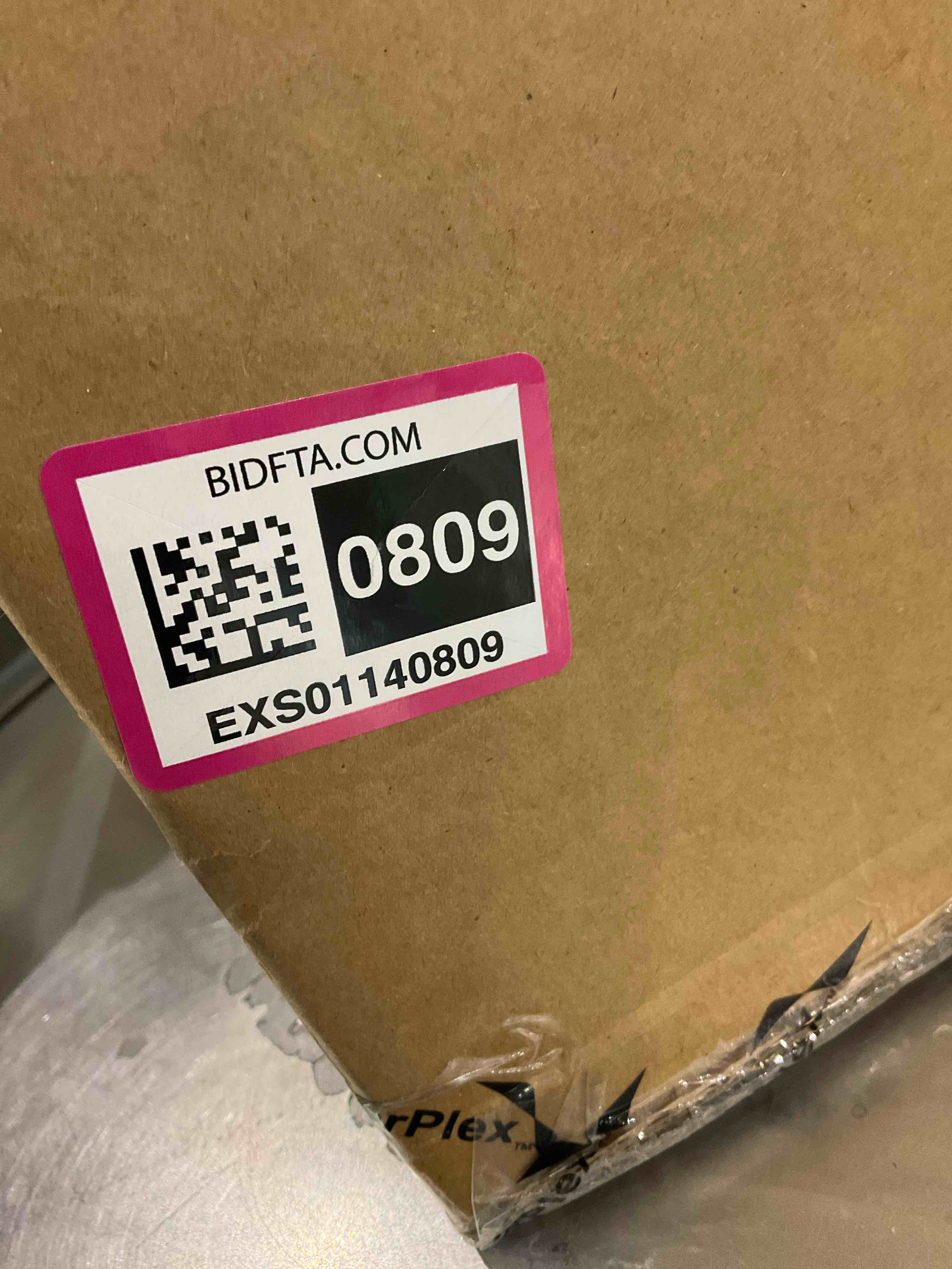 https://s3.amazonaws.com/lotting-images-prod/BargainHunt/EXS01140809_1708356406578.jpeg