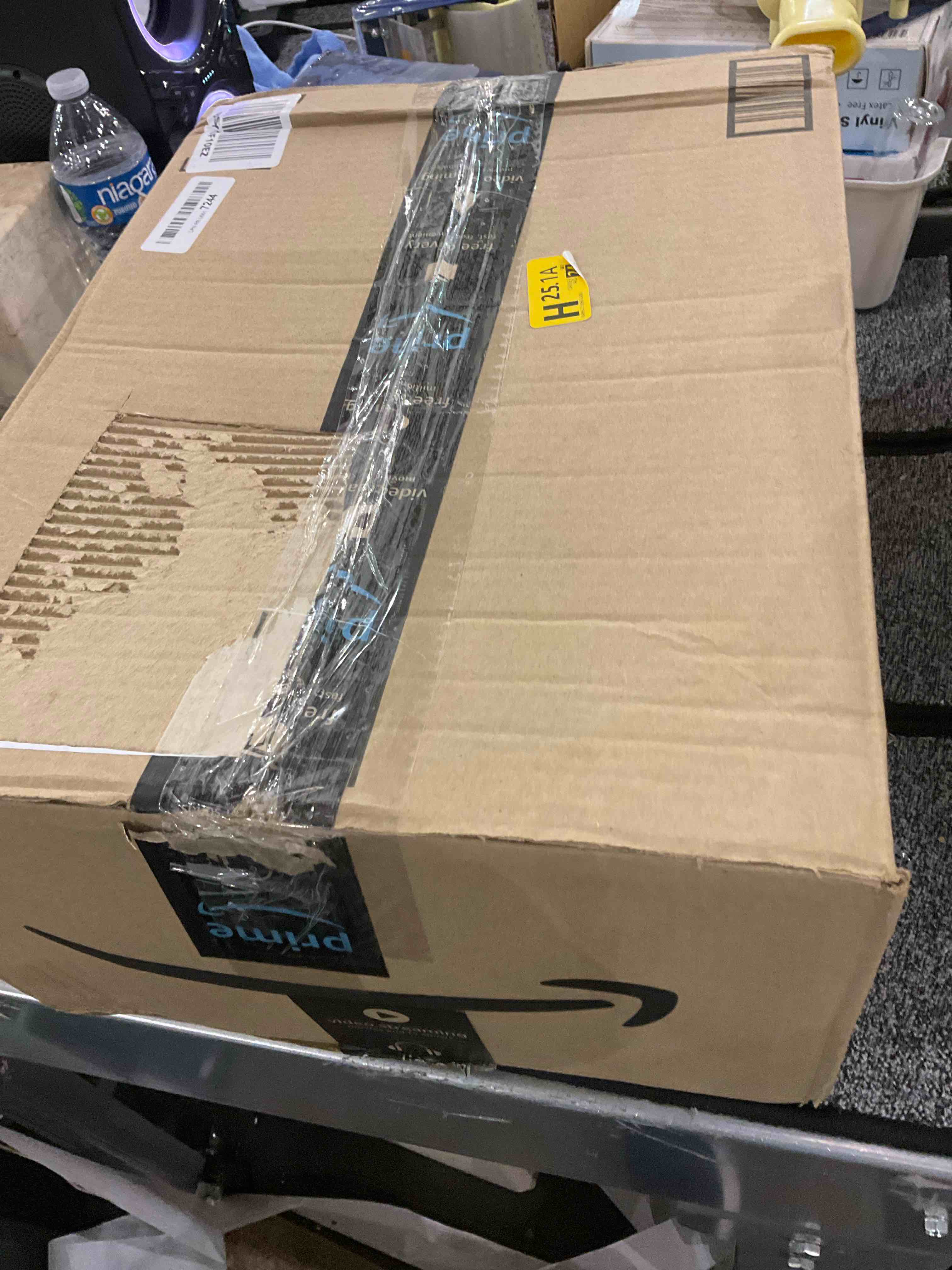 https://s3.amazonaws.com/lotting-images-prod/BargainHunt/EXS01141095_1707755818629.jpeg