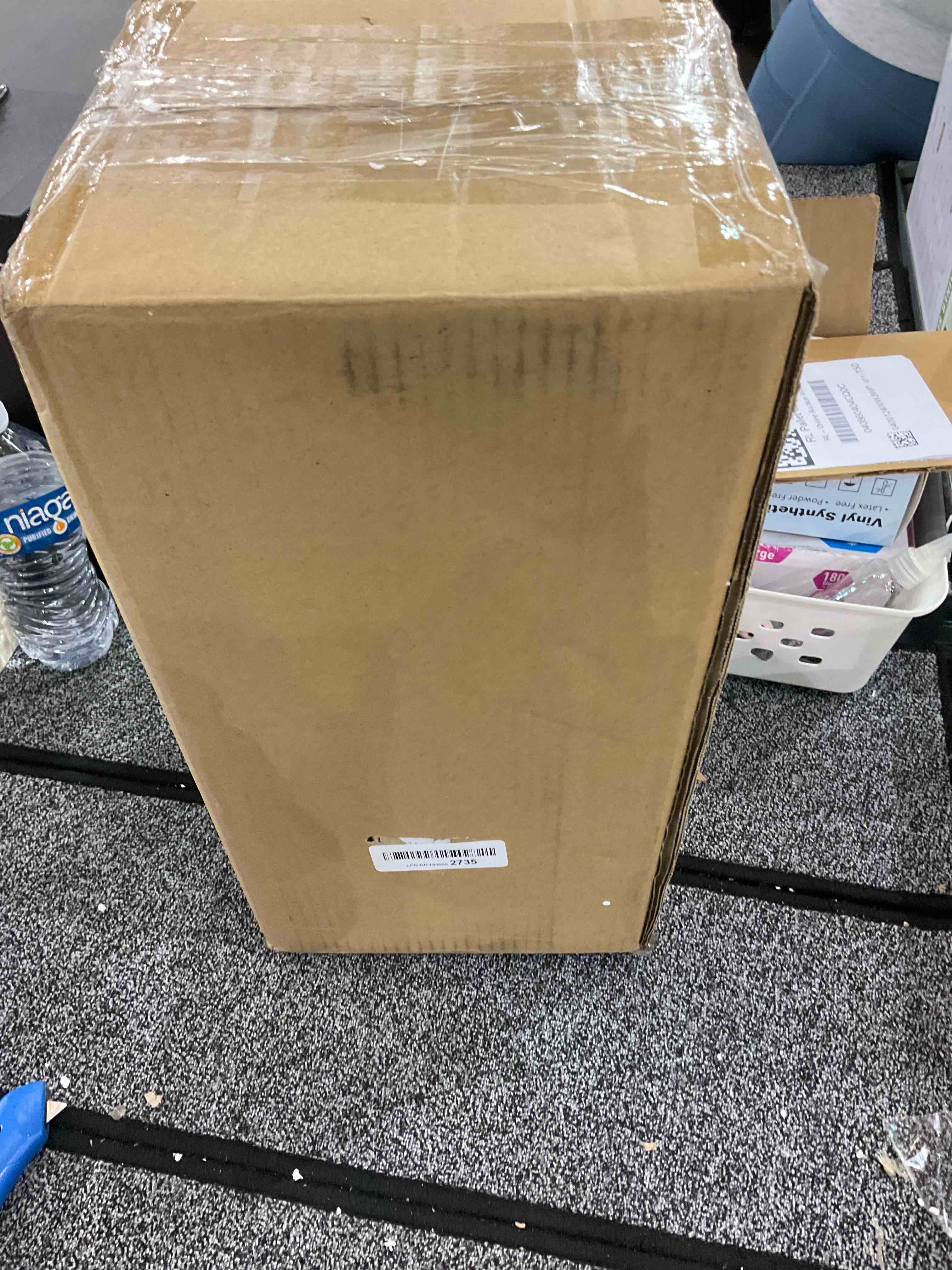 https://s3.amazonaws.com/lotting-images-prod/BargainHunt/EXS01141106_1707760644907.jpeg