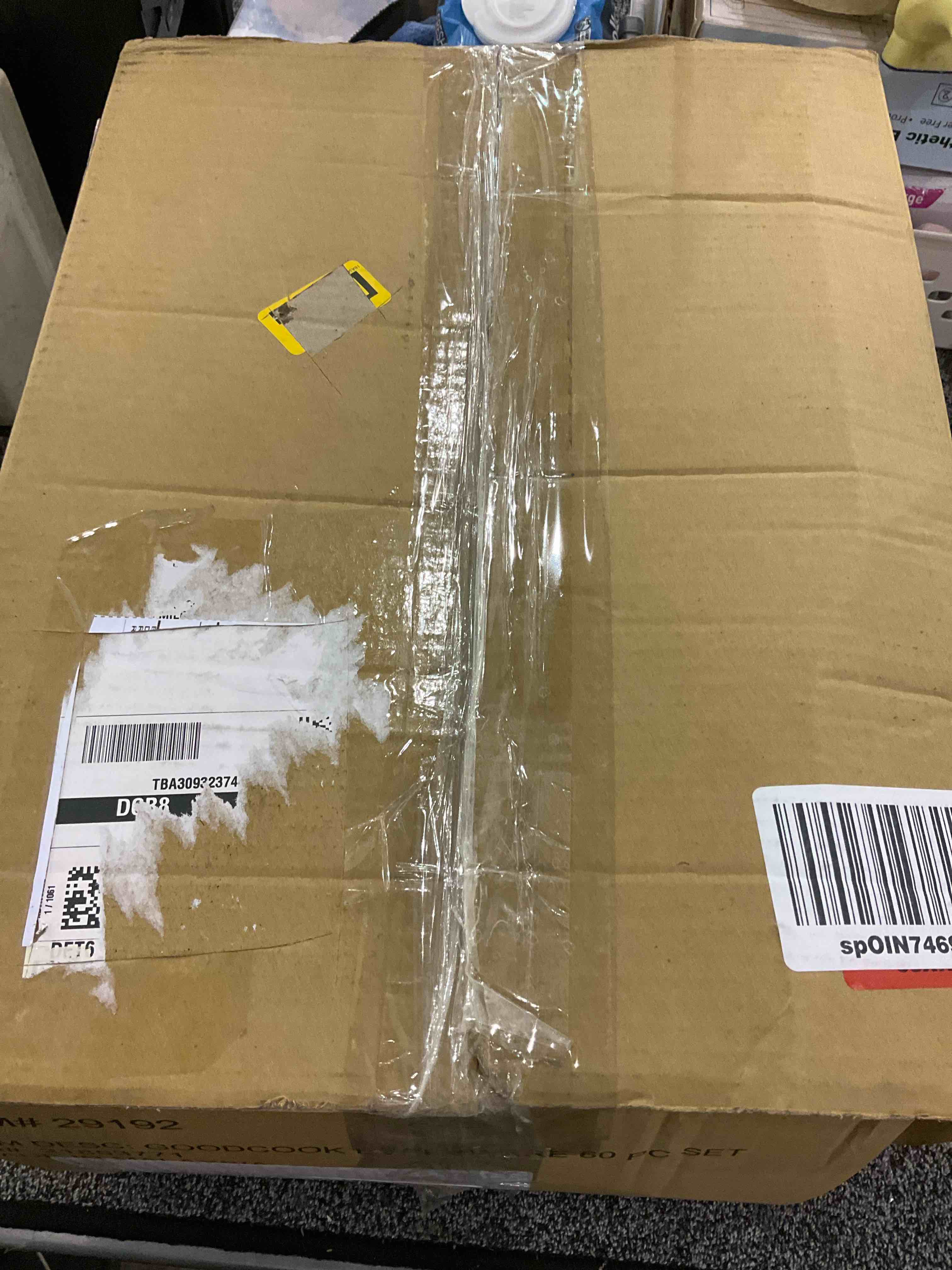 https://s3.amazonaws.com/lotting-images-prod/BargainHunt/EXS01141138_1707827681415.jpeg