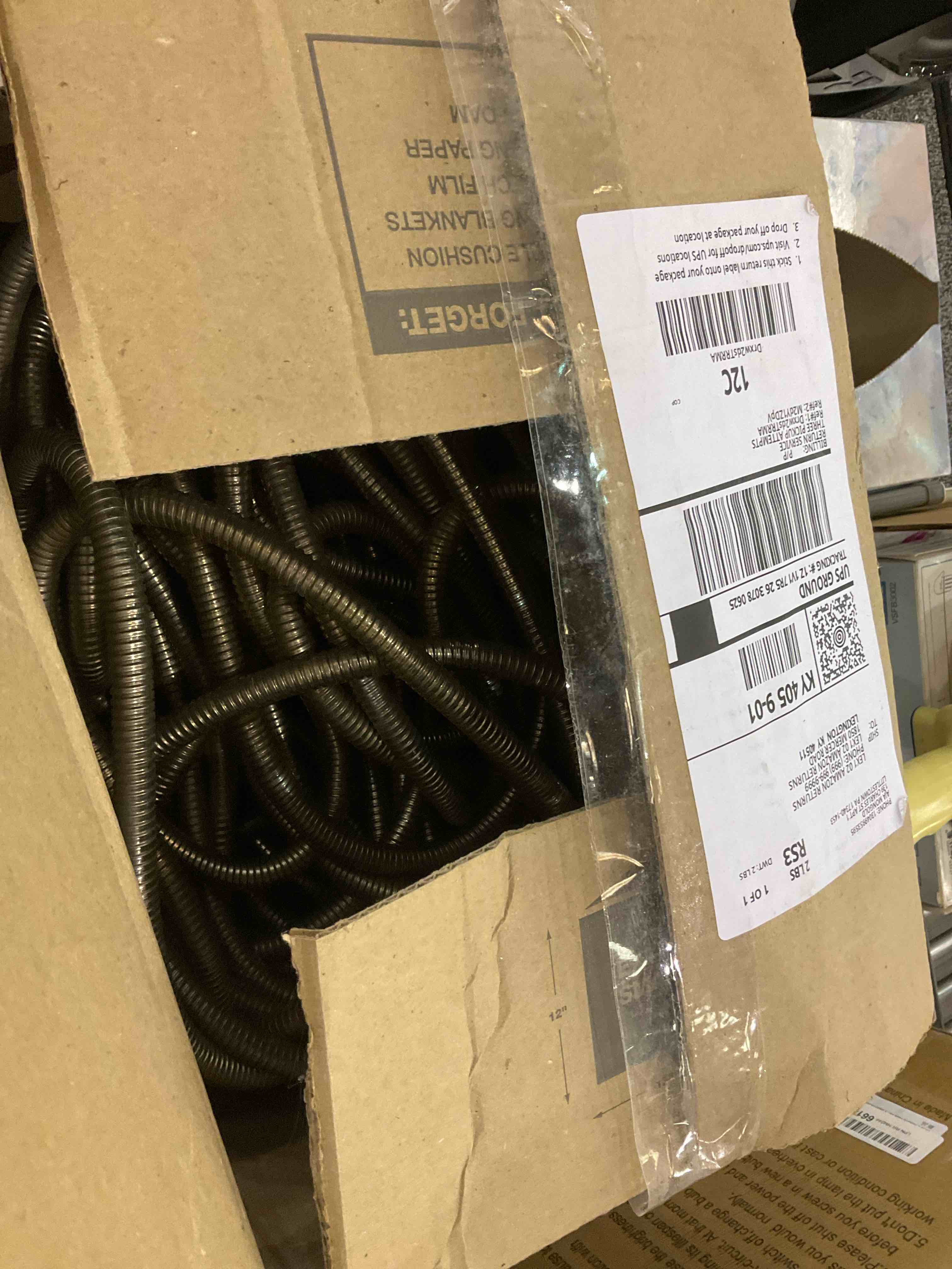 https://s3.amazonaws.com/lotting-images-prod/BargainHunt/EXS01141174_1707834353548.jpeg