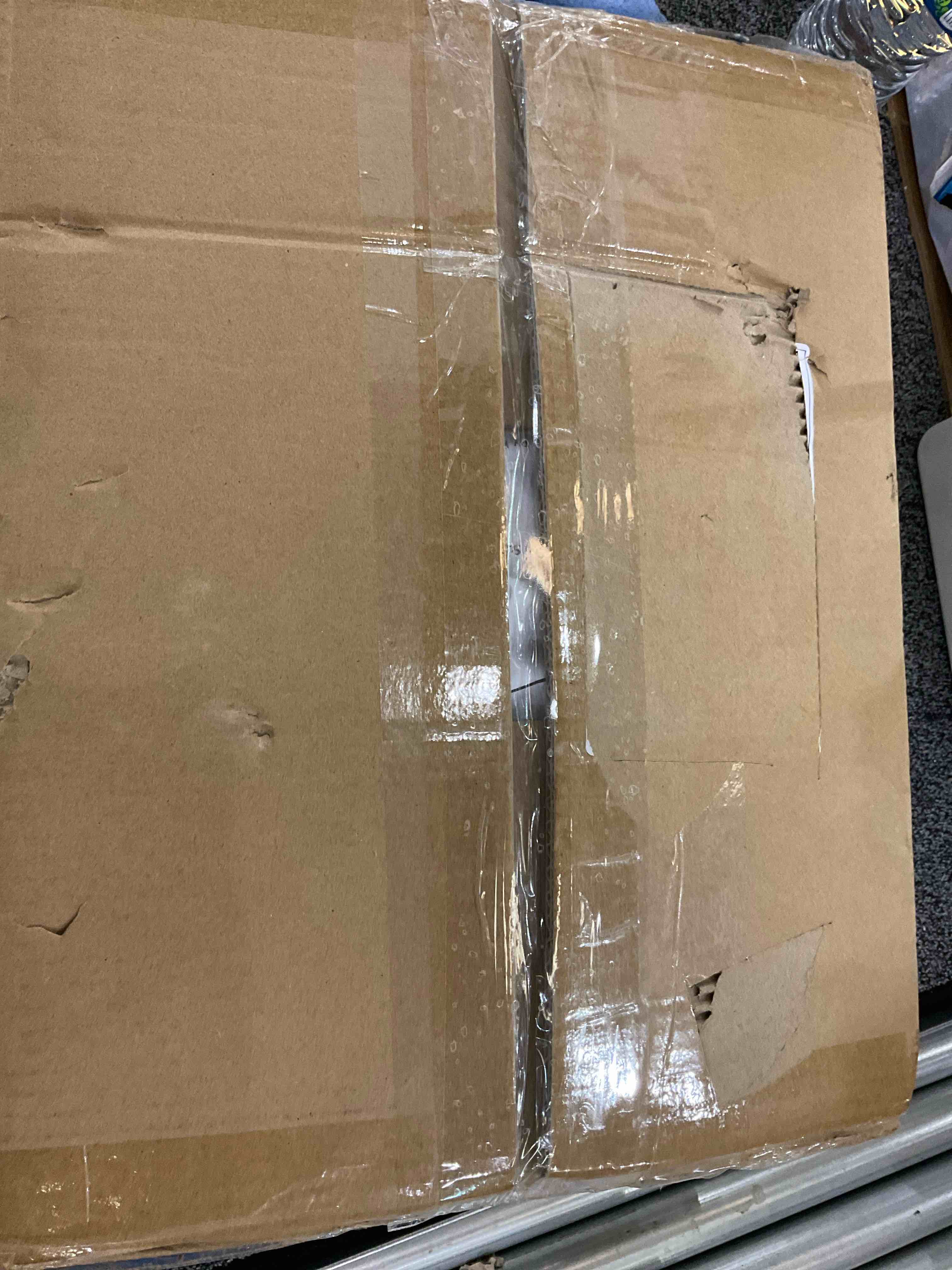 https://s3.amazonaws.com/lotting-images-prod/BargainHunt/EXS01141259_1707854991706.jpeg