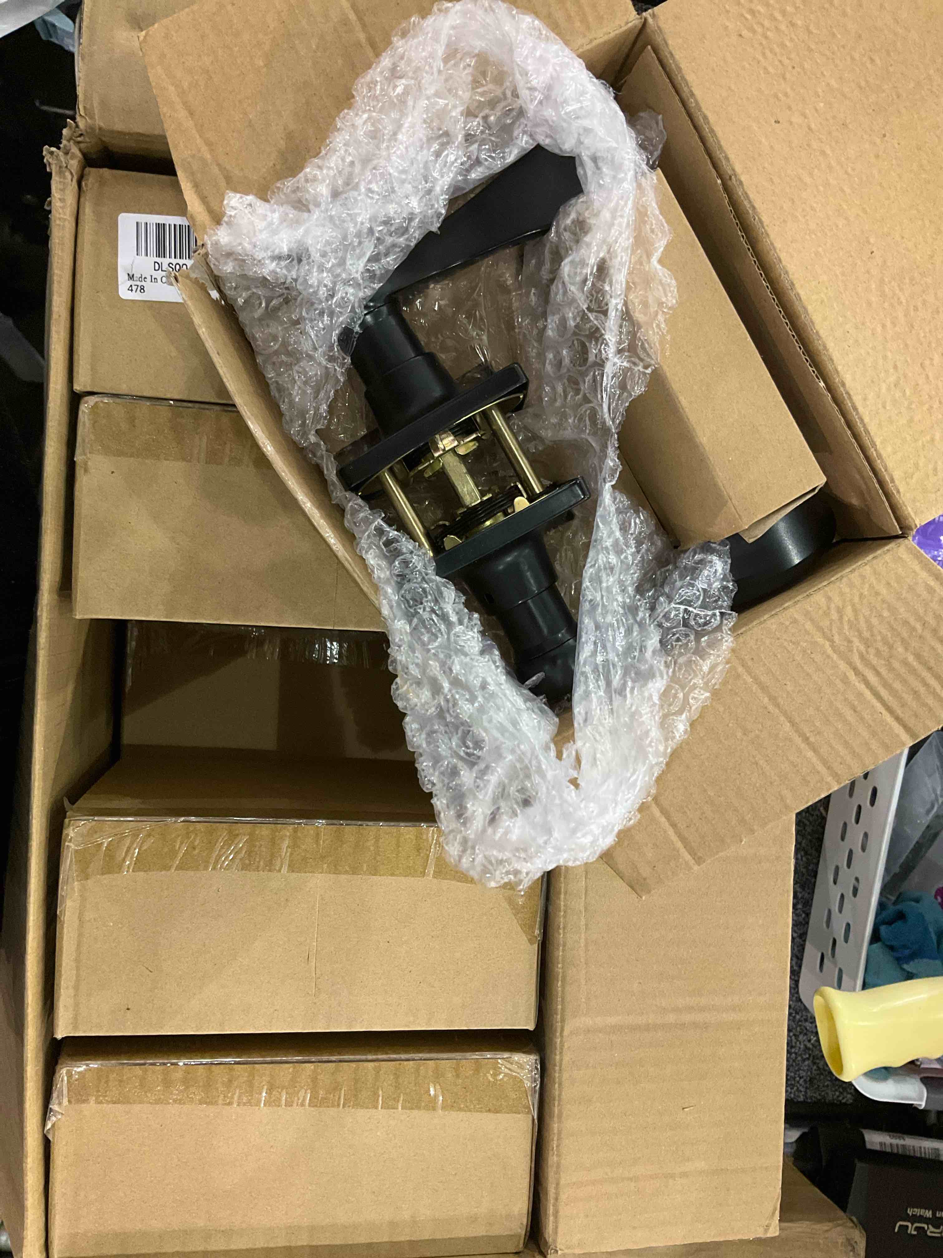 https://s3.amazonaws.com/lotting-images-prod/BargainHunt/EXS01141493_1708088813335.jpeg