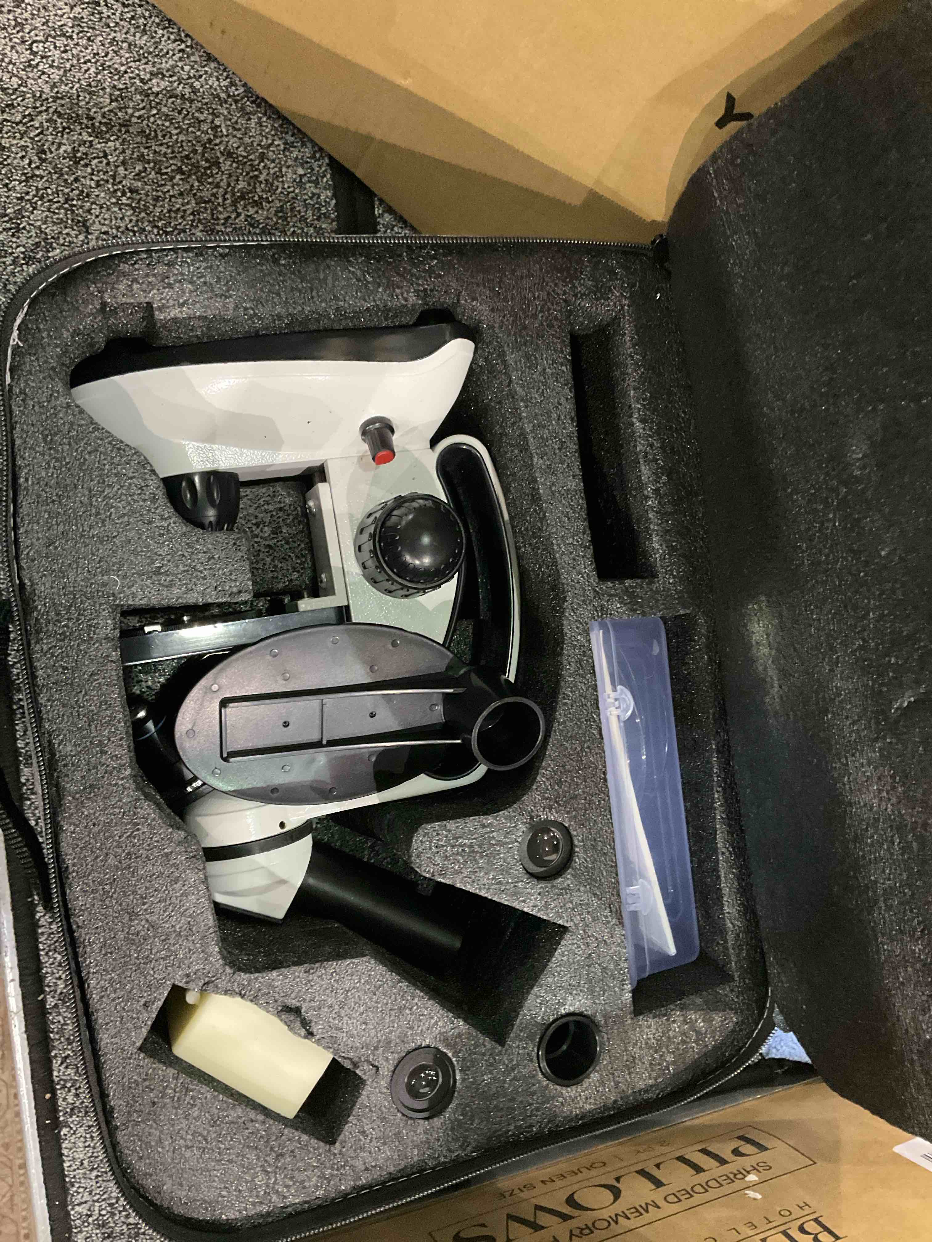 https://s3.amazonaws.com/lotting-images-prod/BargainHunt/EXS01141501_1708603763369.jpeg