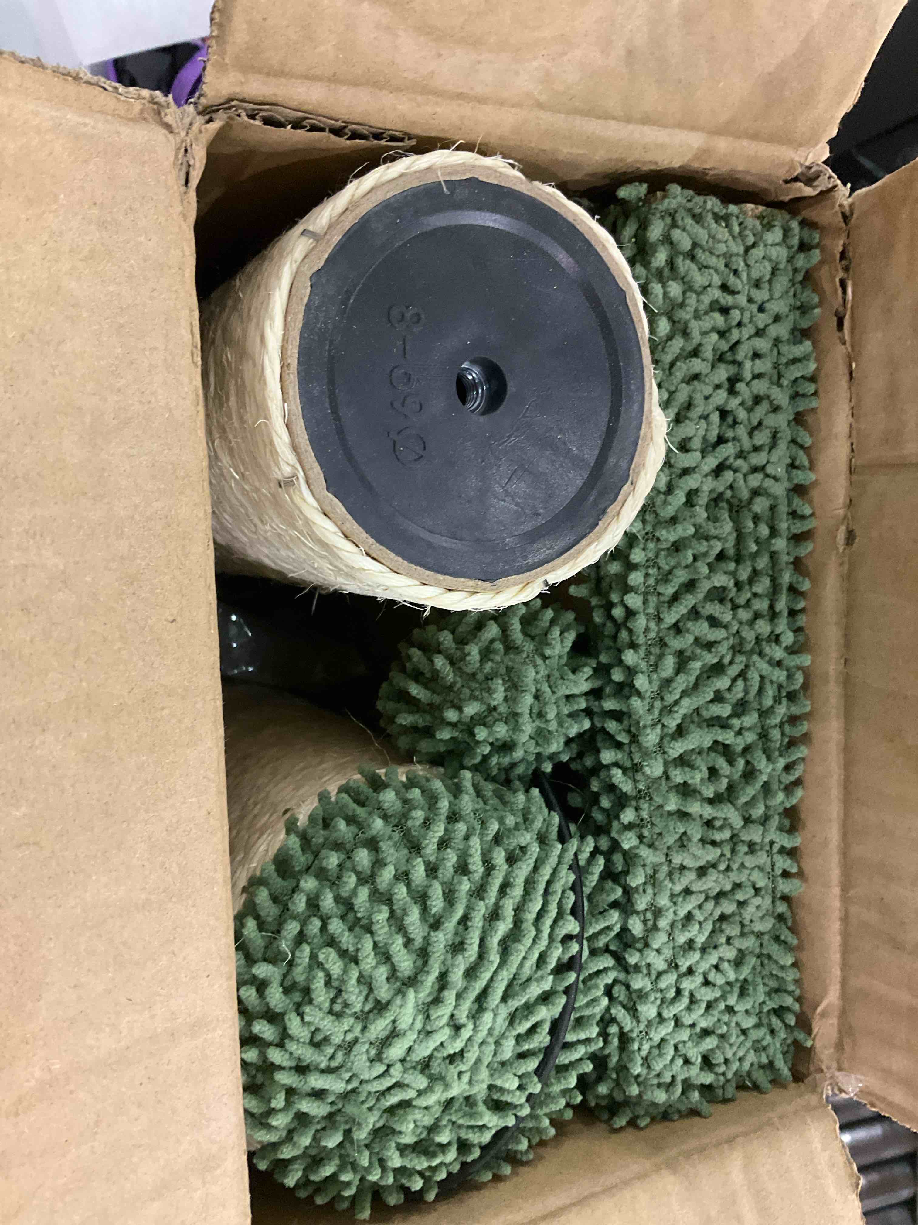 https://s3.amazonaws.com/lotting-images-prod/BargainHunt/EXS01141590_1708624356708.jpeg