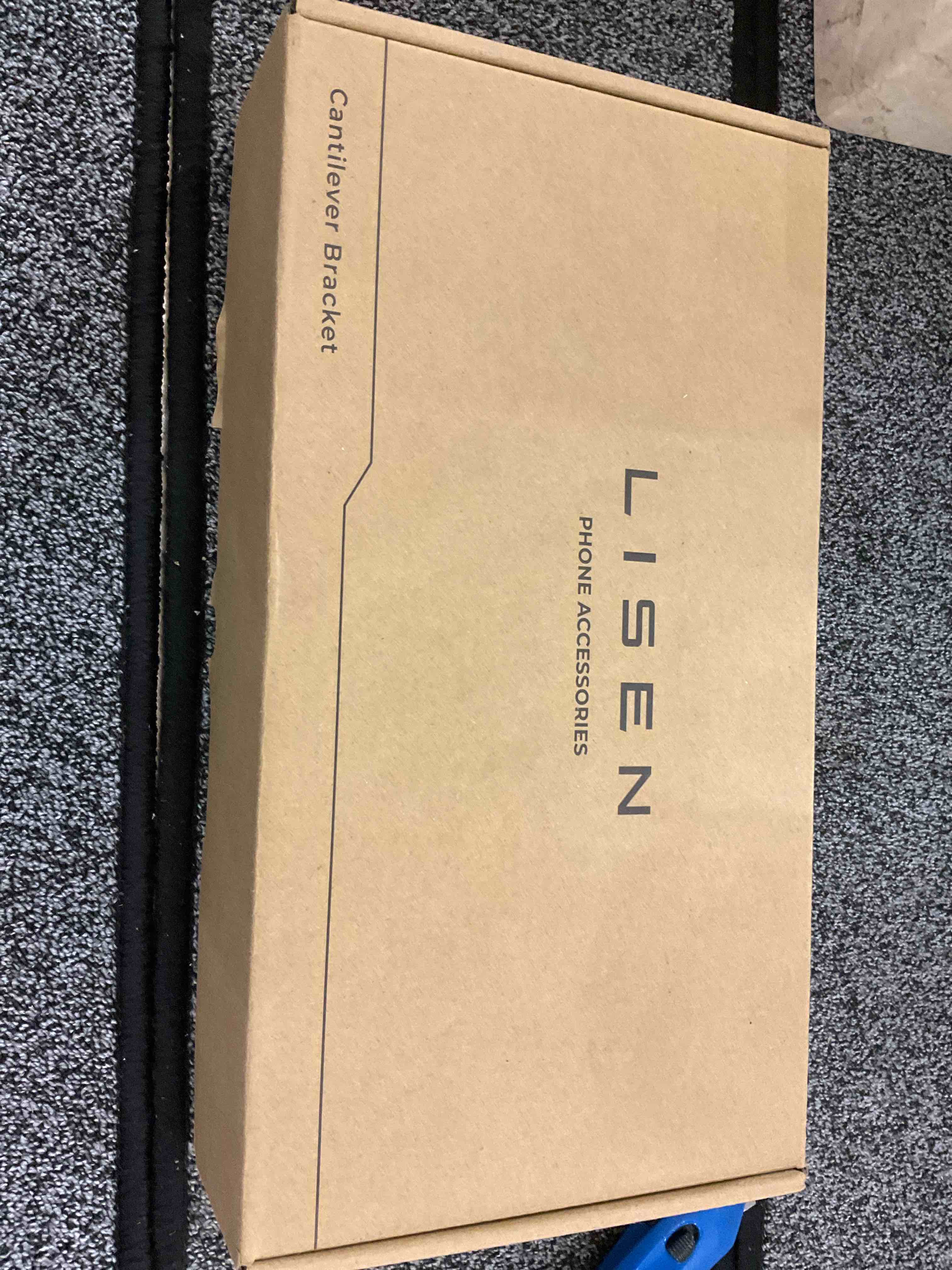 https://s3.amazonaws.com/lotting-images-prod/BargainHunt/EXS01141787_1709045329323.jpeg