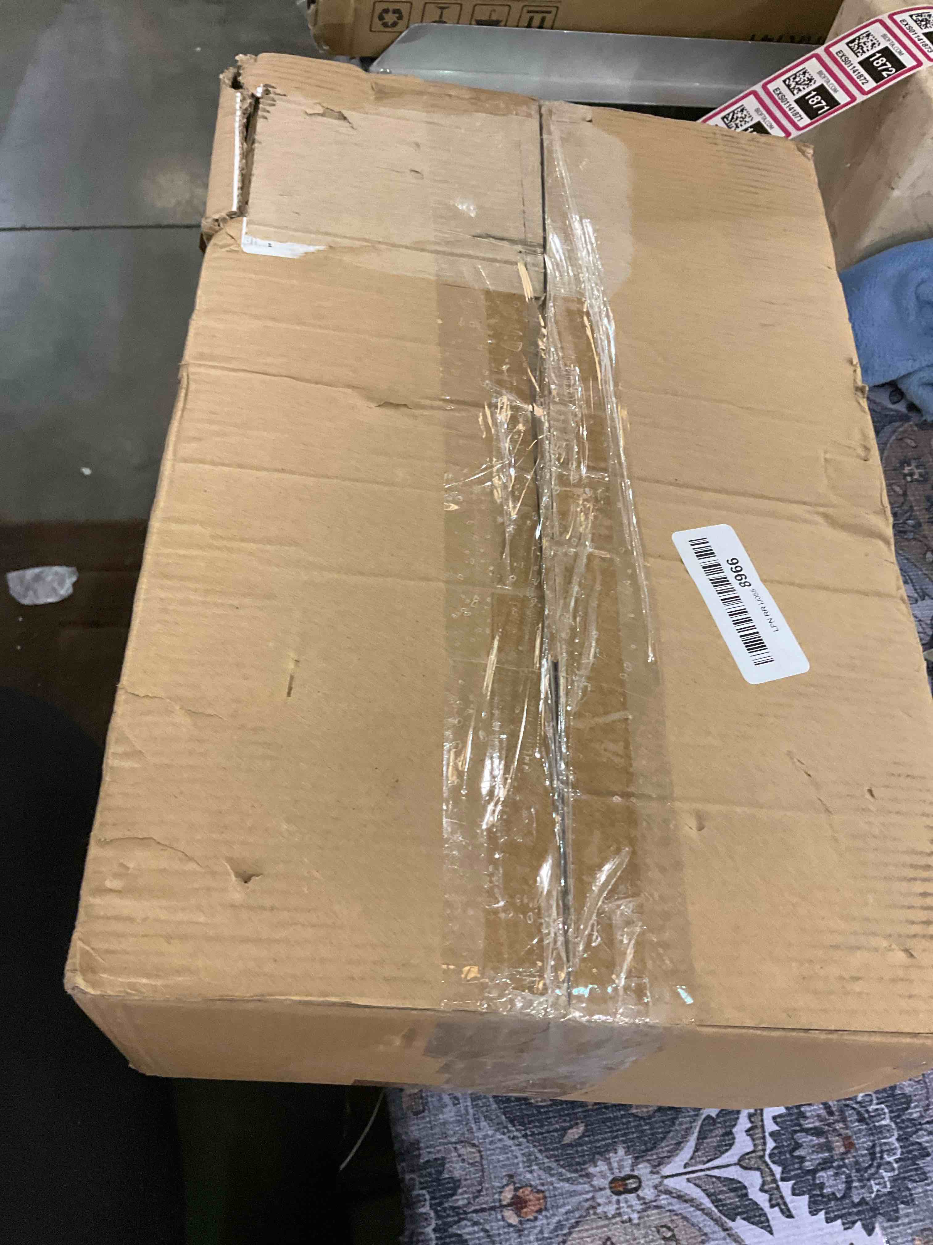 https://s3.amazonaws.com/lotting-images-prod/BargainHunt/EXS01141863_1709063735072.jpeg