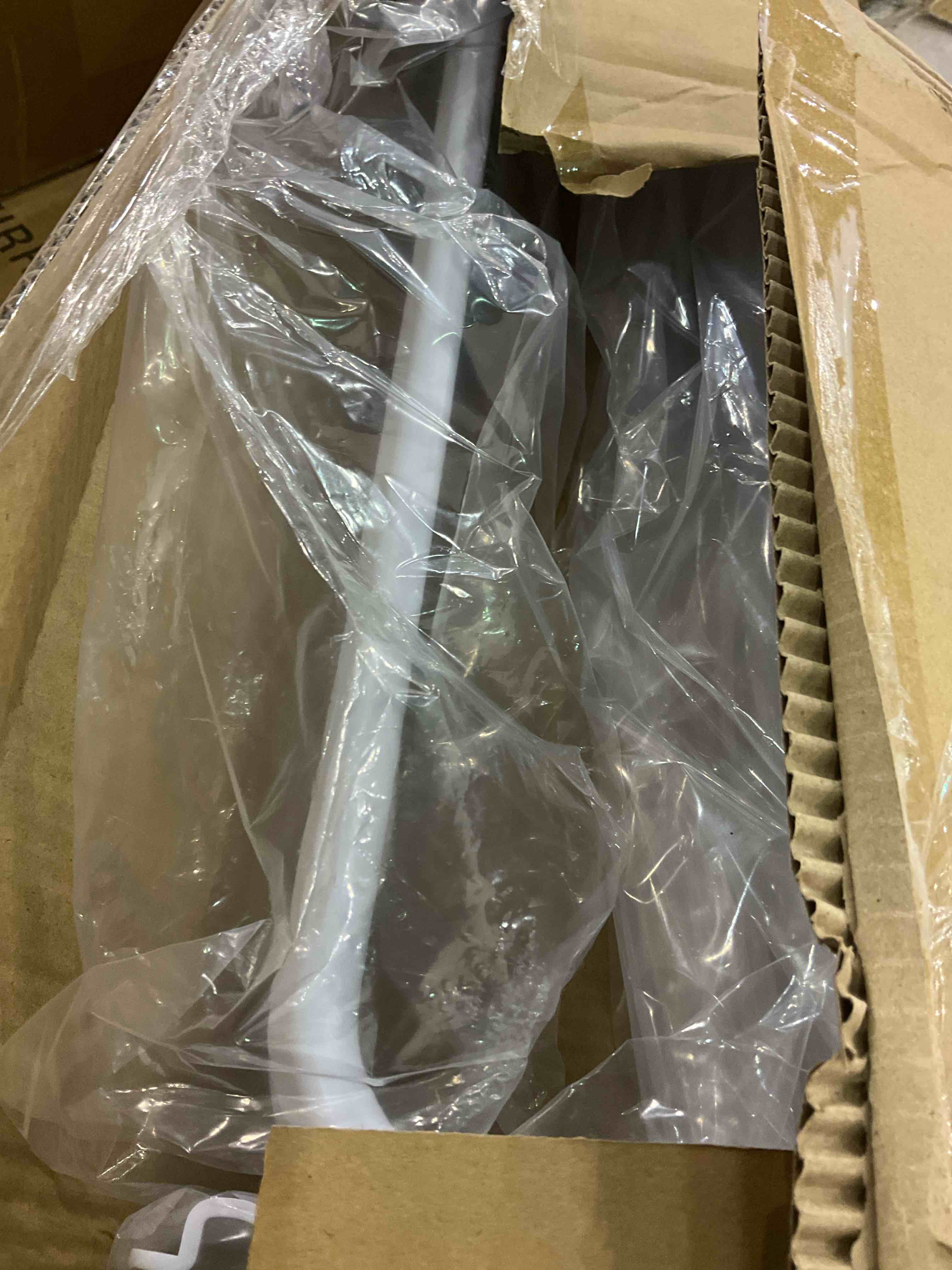 https://s3.amazonaws.com/lotting-images-prod/BargainHunt/EXS01141906_1709131260130.jpeg