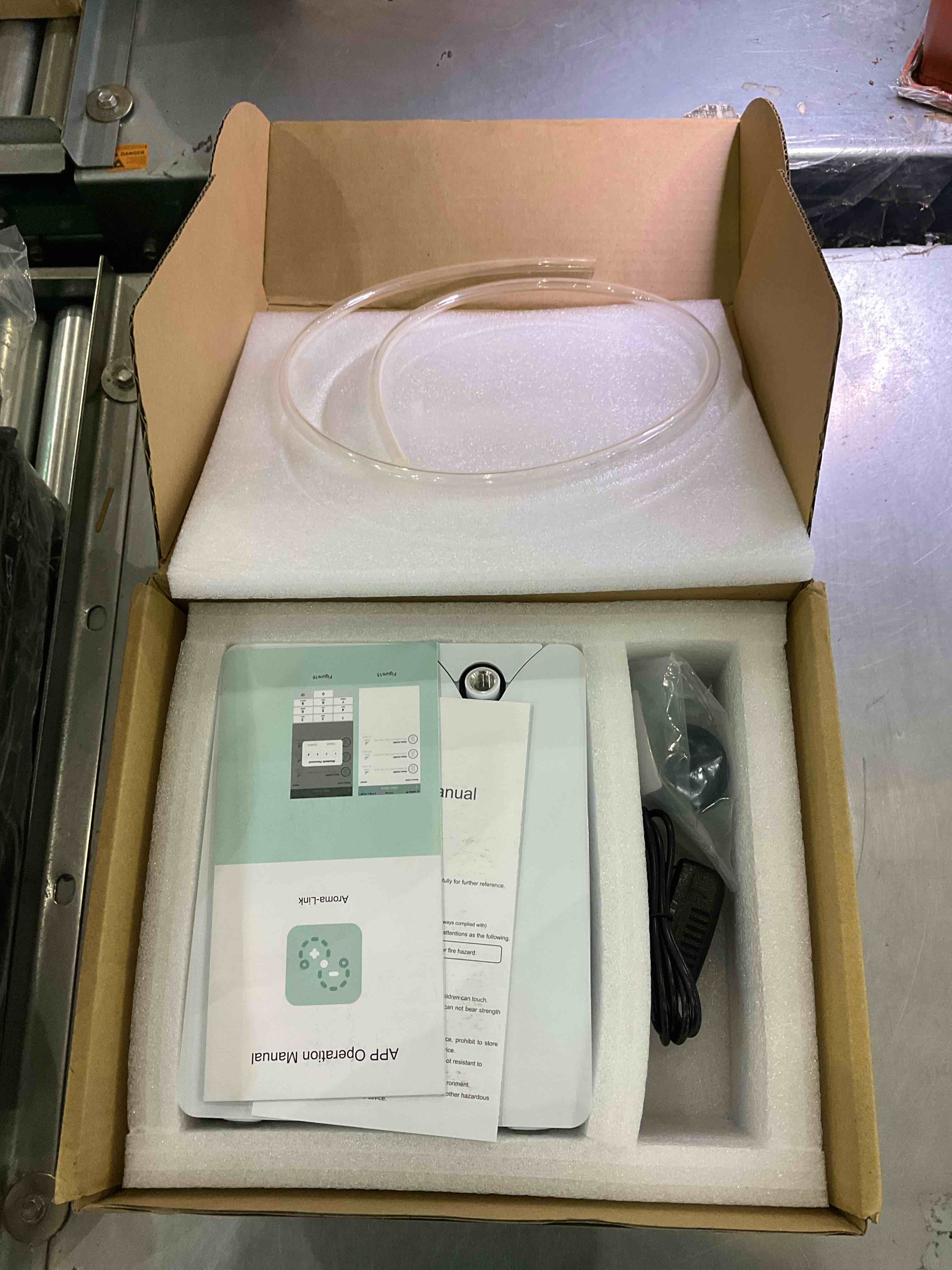 https://s3.amazonaws.com/lotting-images-prod/BargainHunt/EXS01142101_1707756083785.jpeg