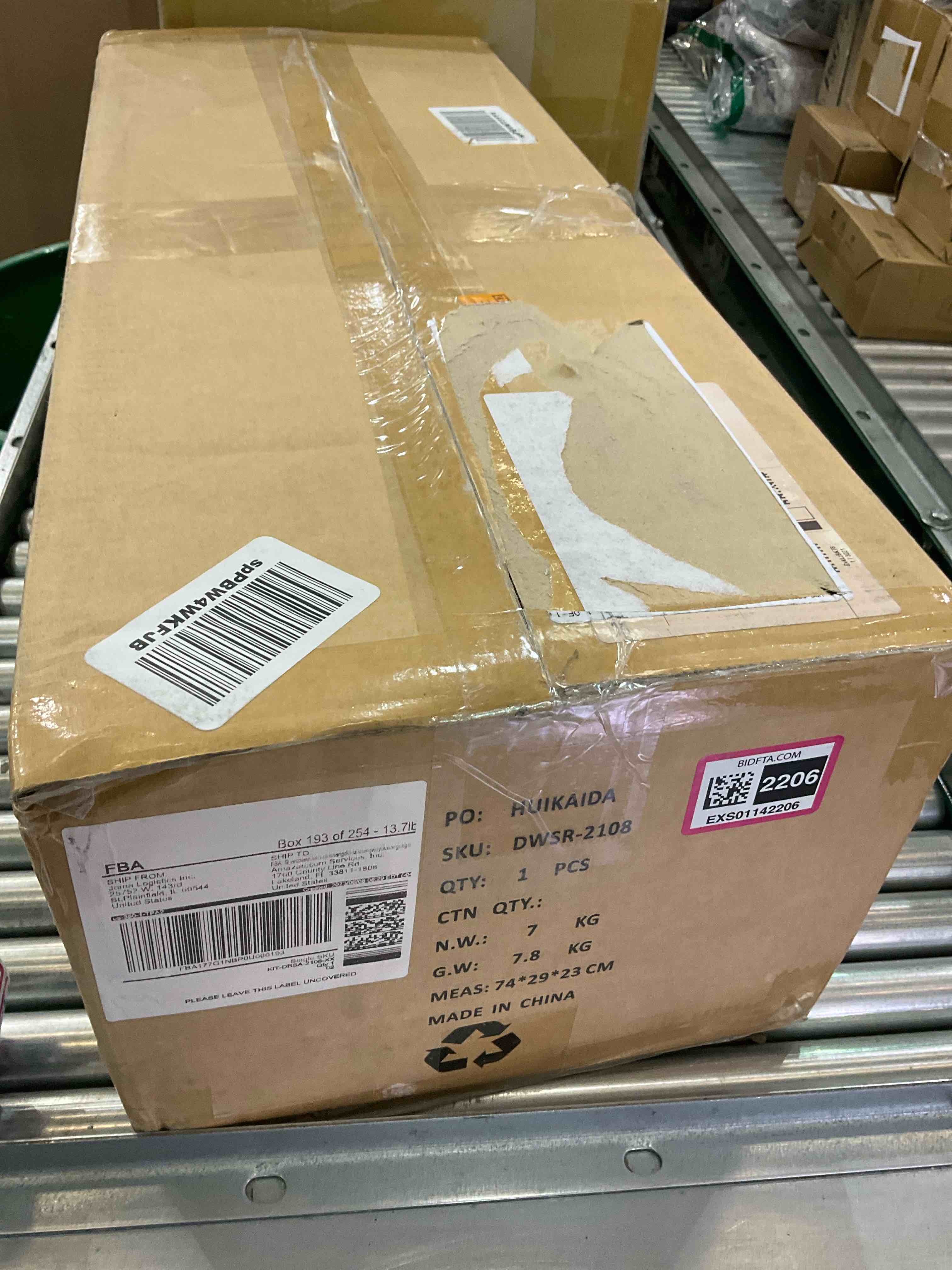 https://s3.amazonaws.com/lotting-images-prod/BargainHunt/EXS01142206_1707838951192.jpeg