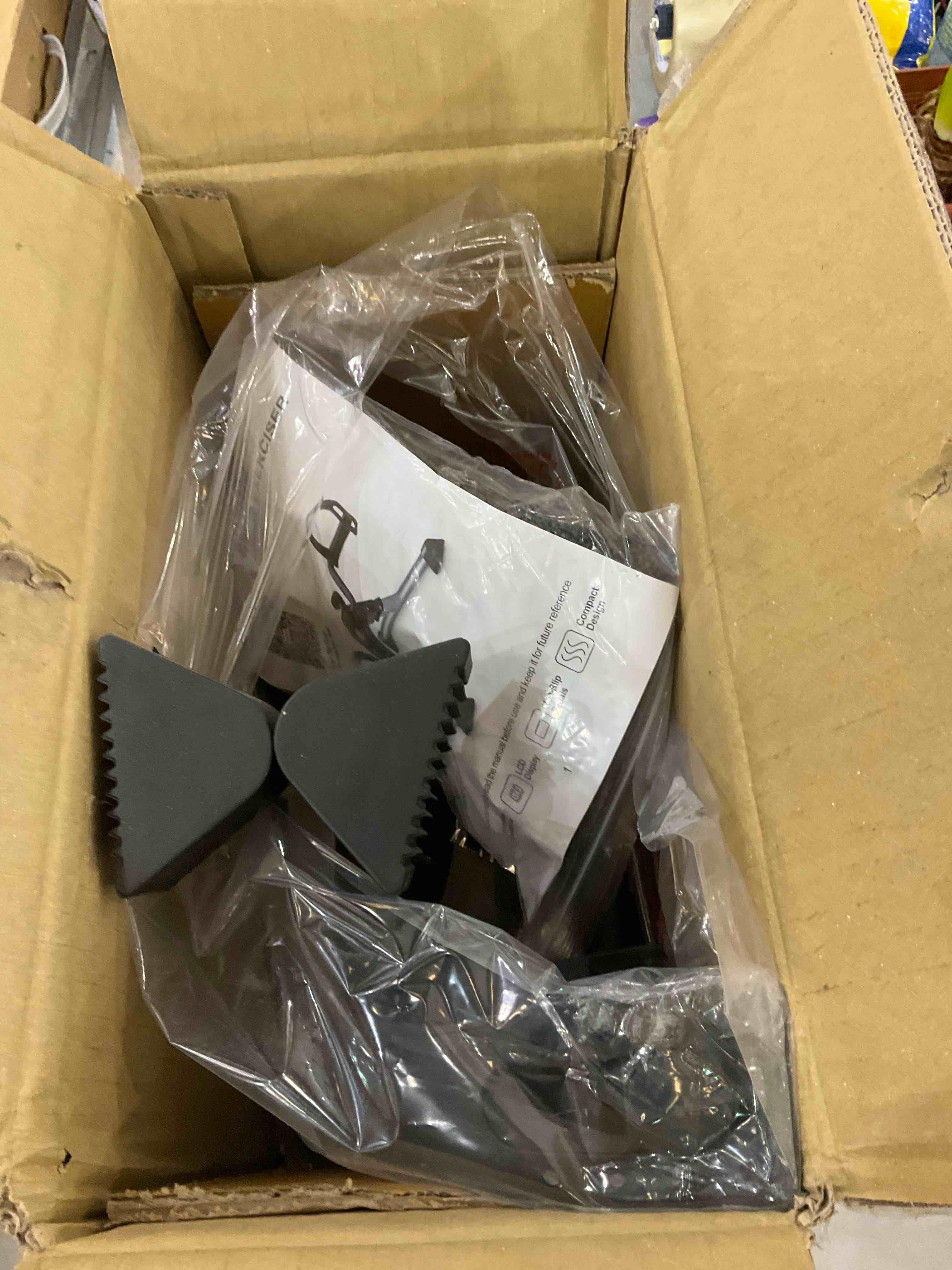 https://s3.amazonaws.com/lotting-images-prod/BargainHunt/EXS01142344_1707854846296.jpeg