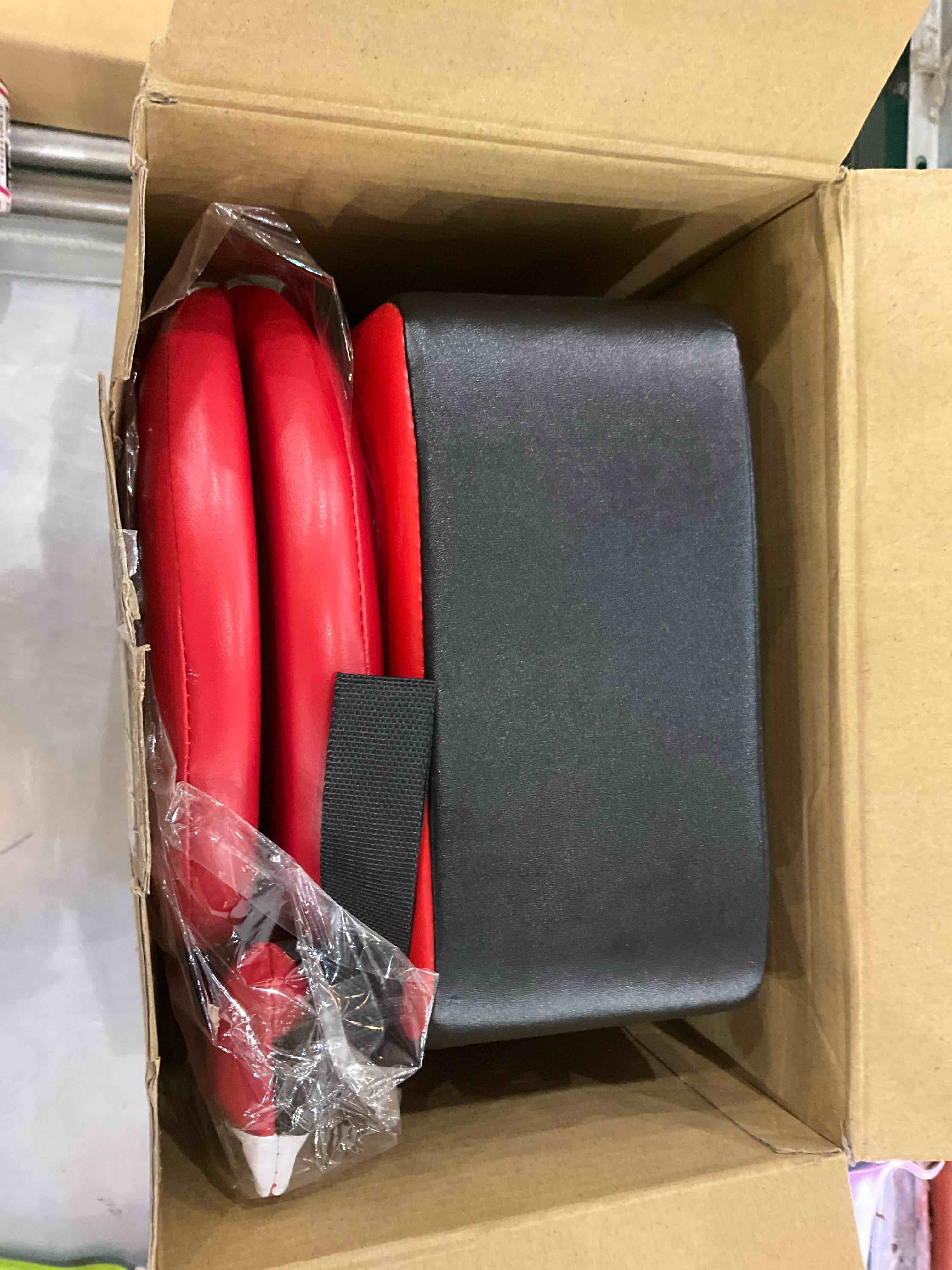 https://s3.amazonaws.com/lotting-images-prod/BargainHunt/EXS01142413_1707921490585.jpeg
