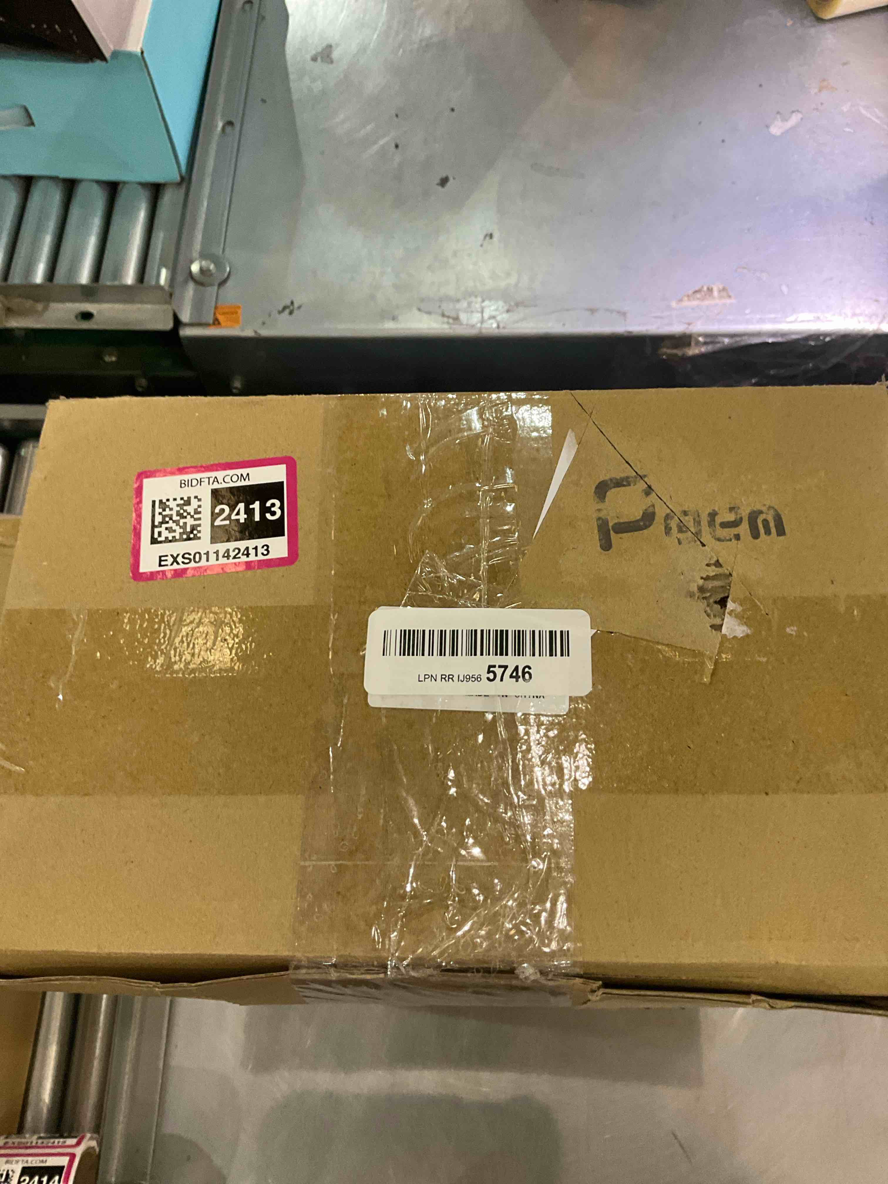 https://s3.amazonaws.com/lotting-images-prod/BargainHunt/EXS01142413_1707921506754.jpeg