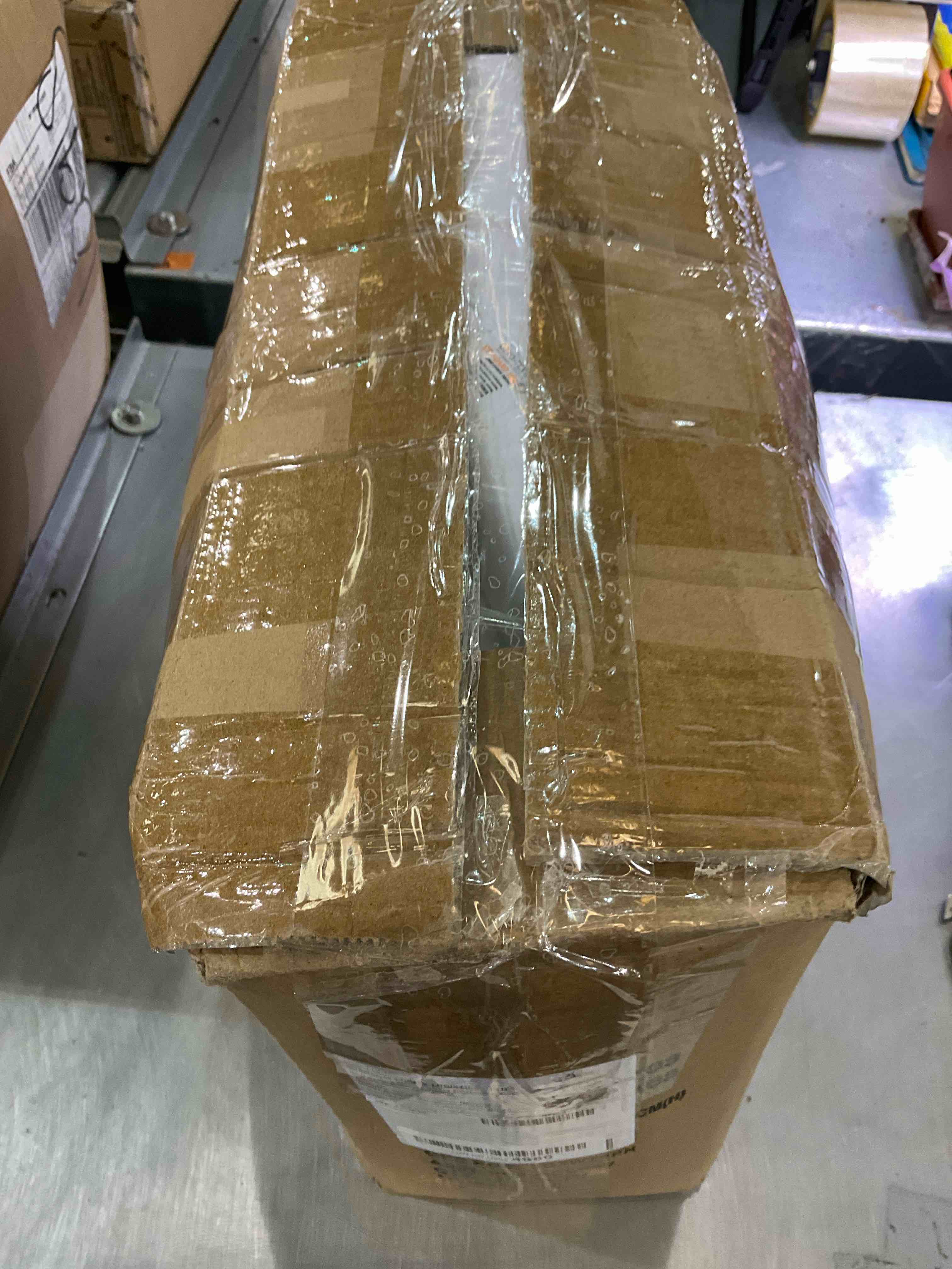 https://s3.amazonaws.com/lotting-images-prod/BargainHunt/EXS01142433_1707923100085.jpeg