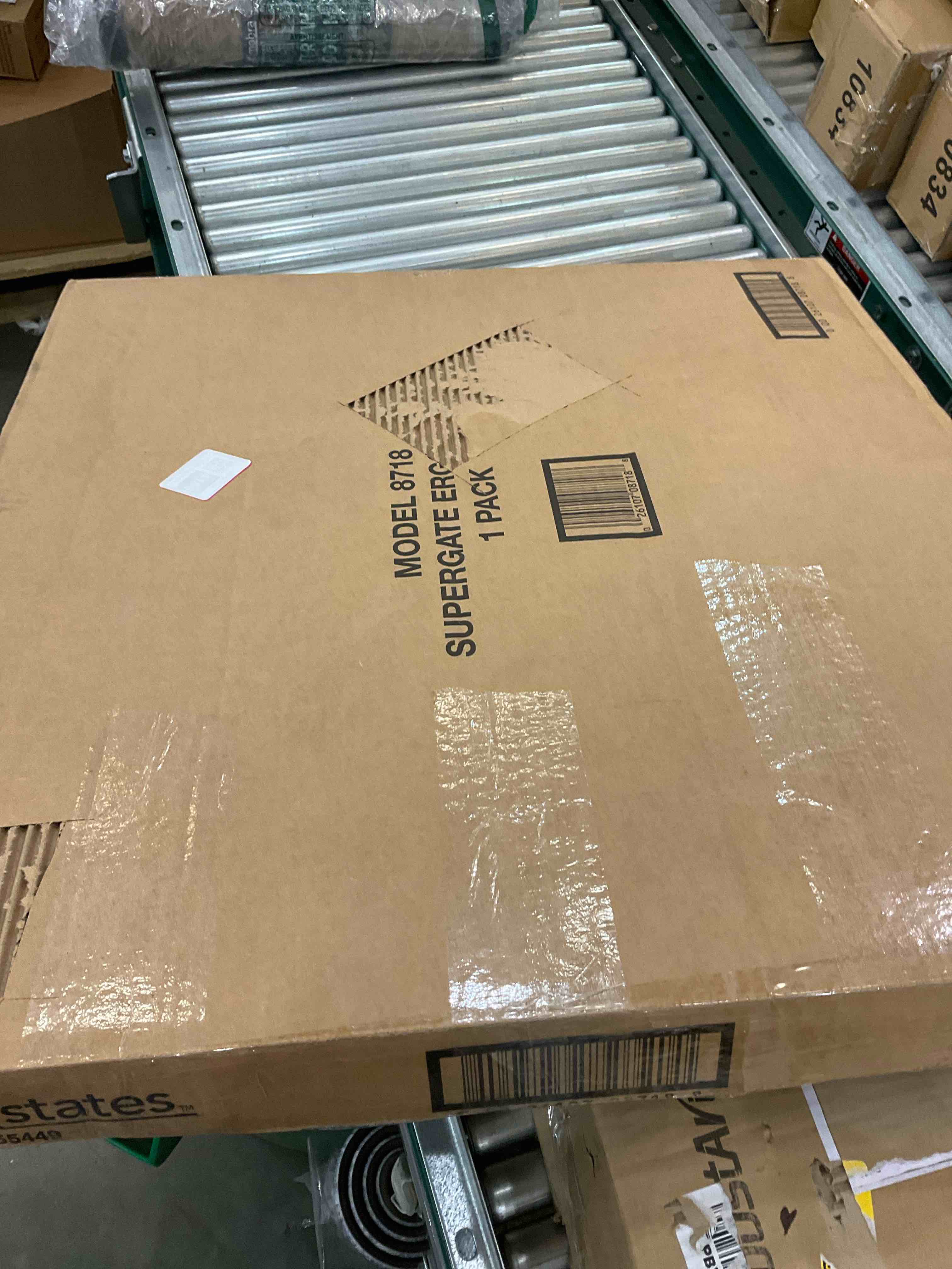 https://s3.amazonaws.com/lotting-images-prod/BargainHunt/EXS01142488_1707936618925.jpeg